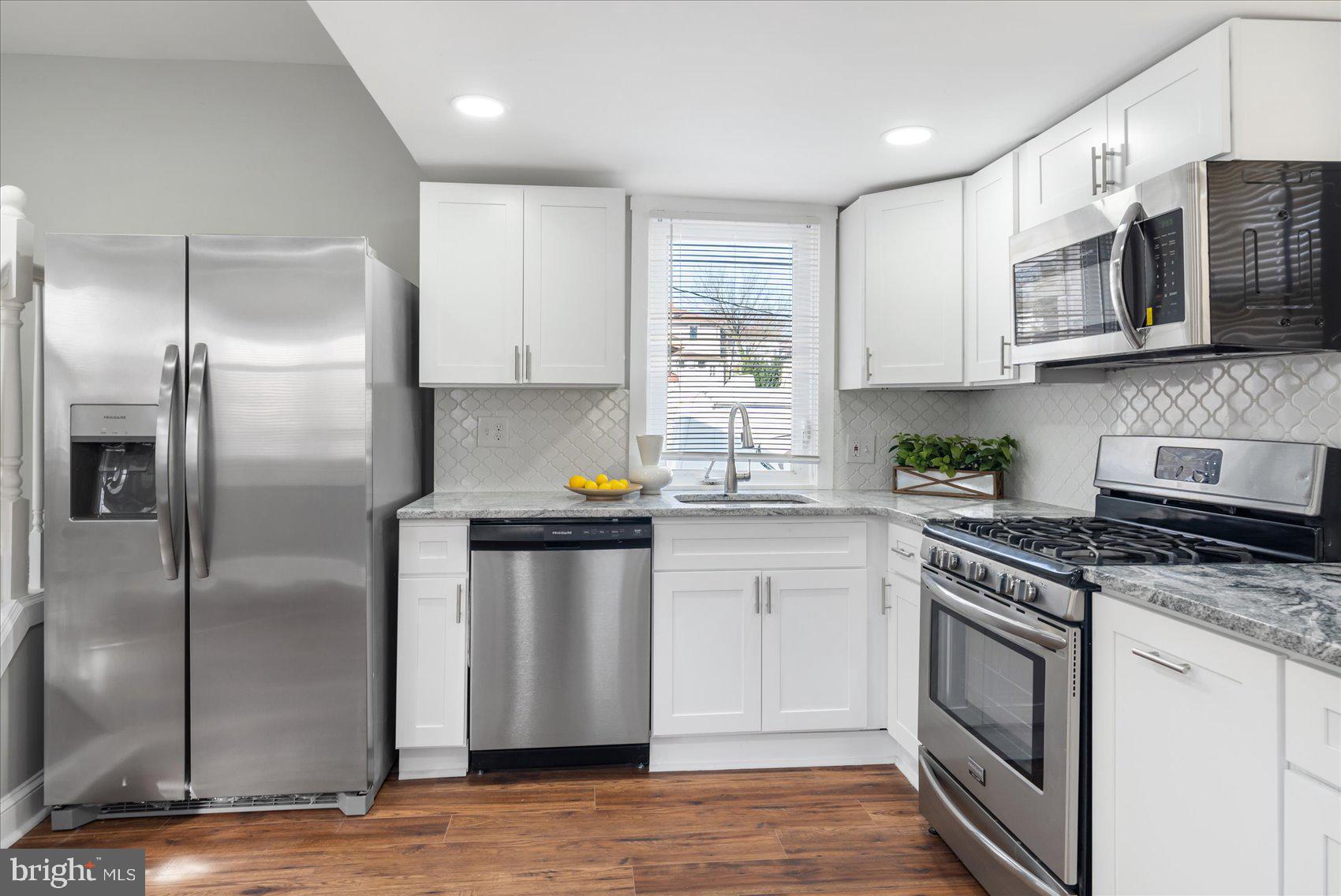 ELMWOOD - Residential