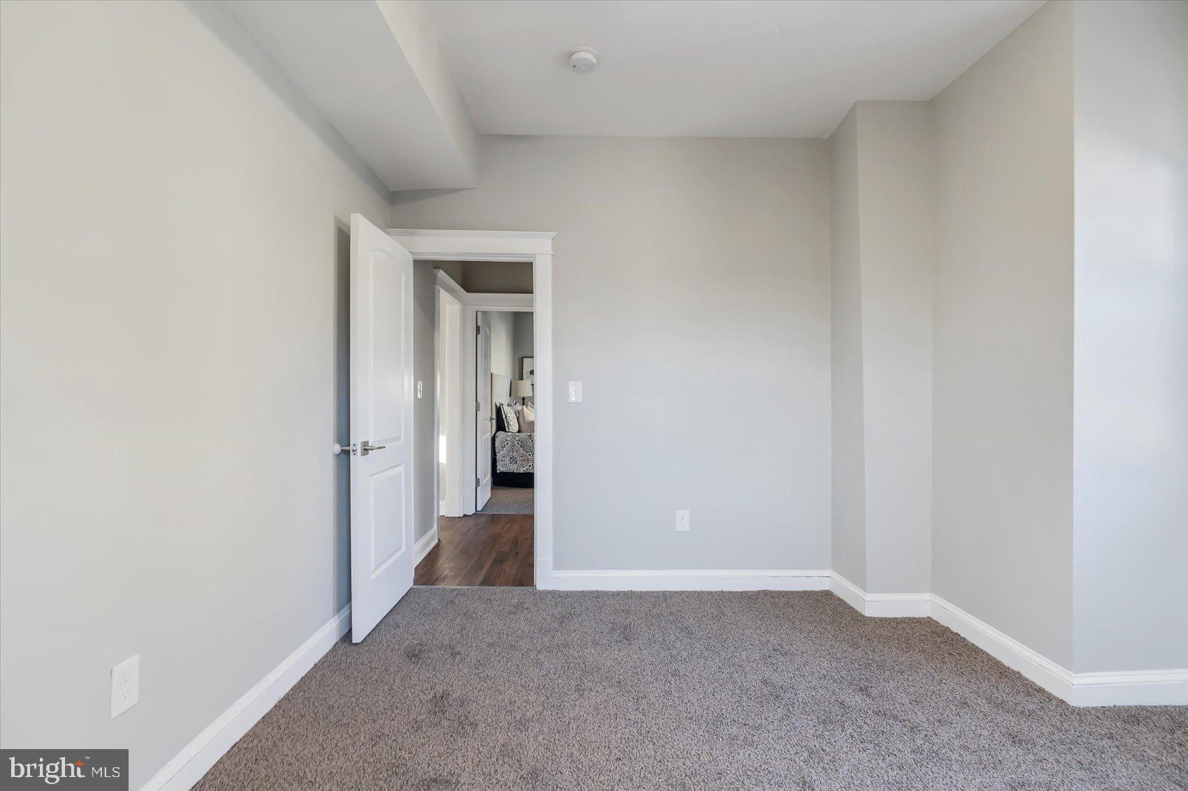 ELMWOOD - Residential