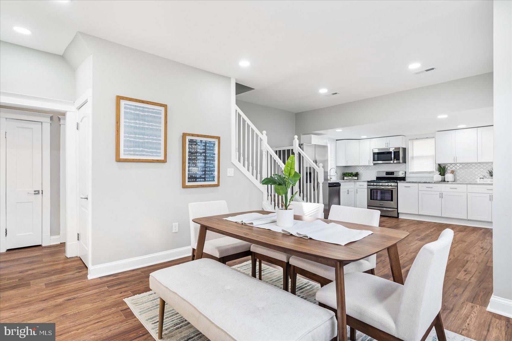 ELMWOOD - Residential