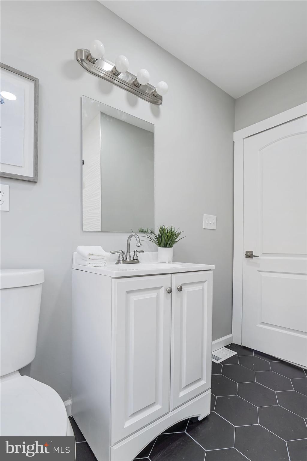 ELMWOOD - Residential