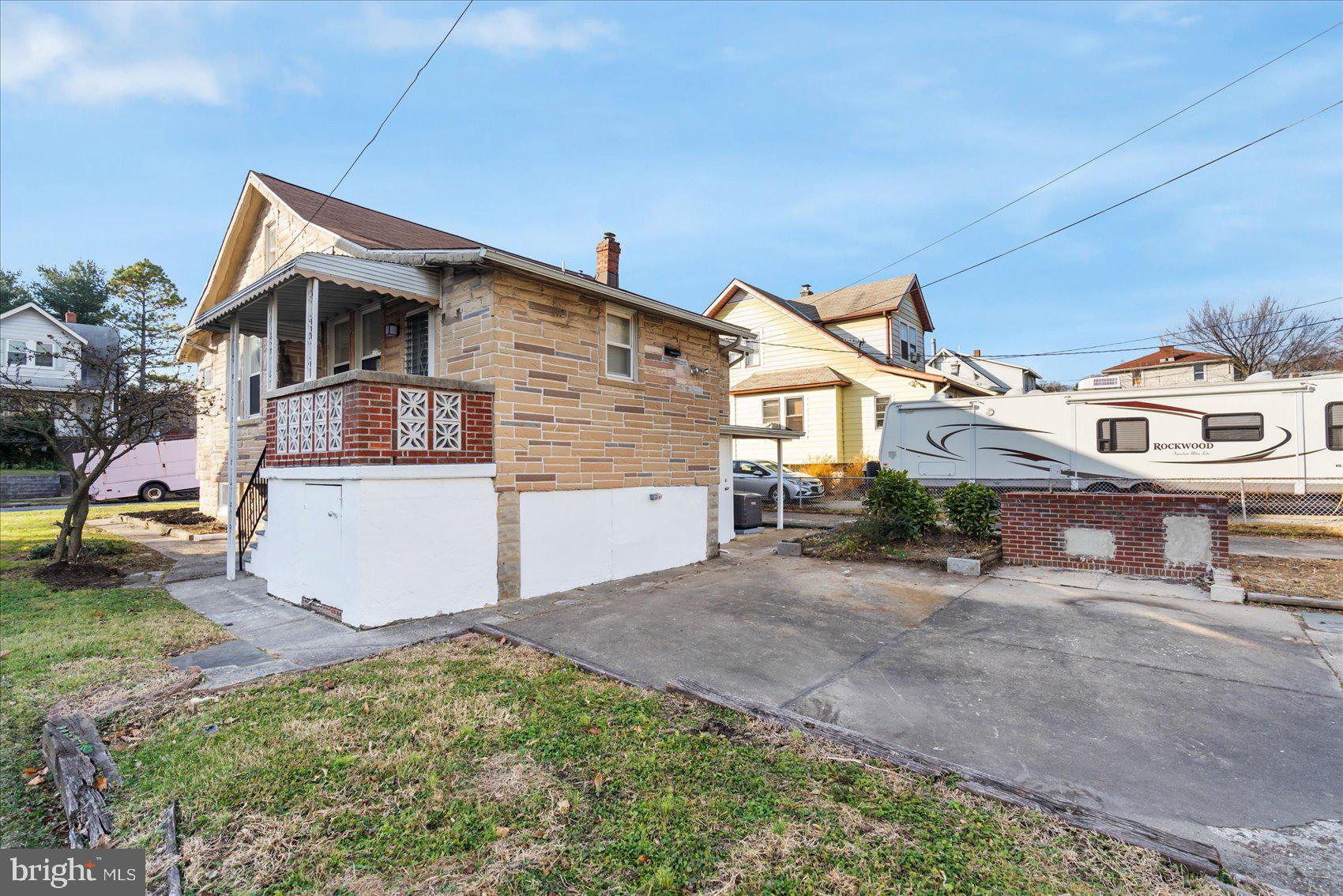 ELMWOOD - Residential