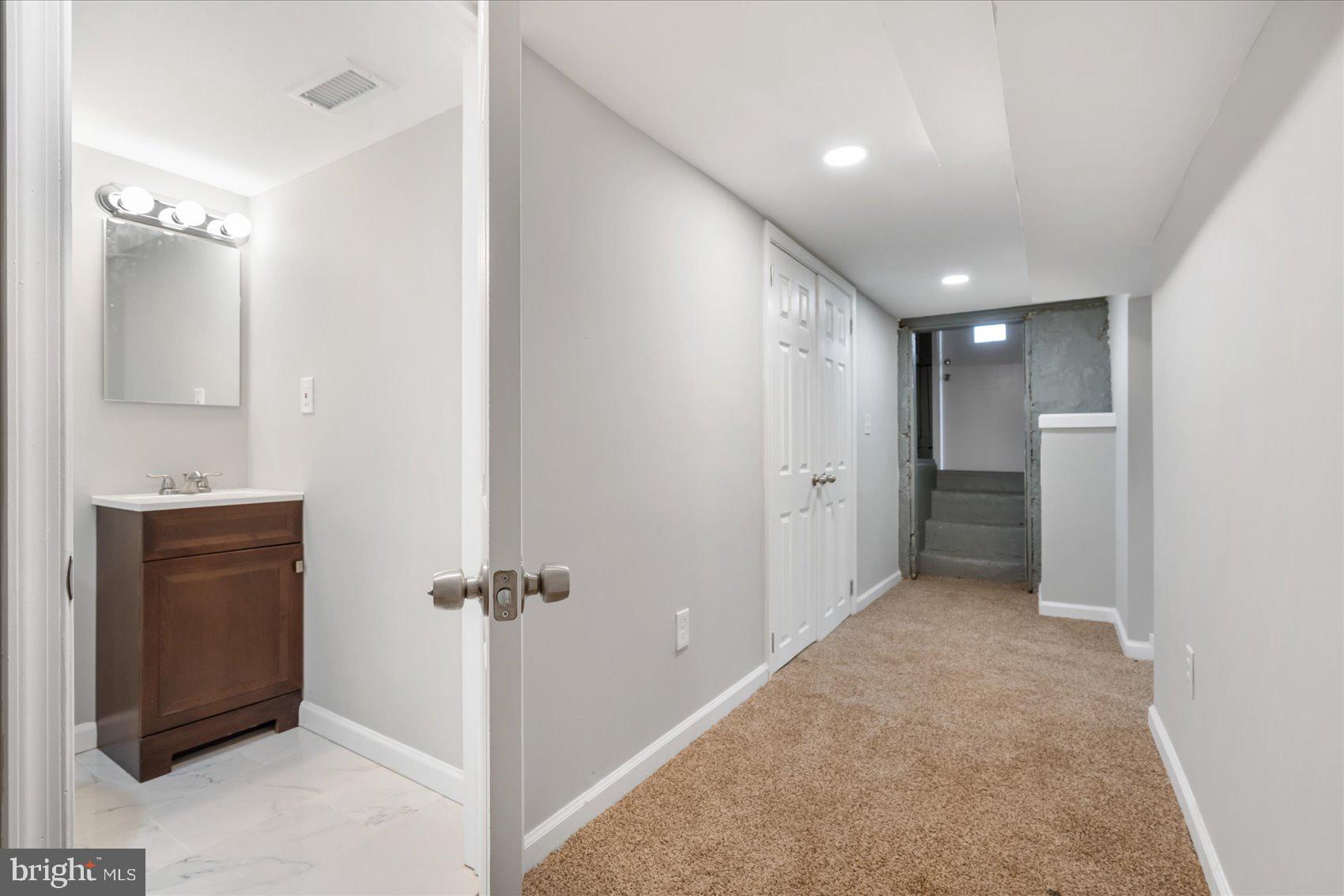 ELMWOOD - Residential