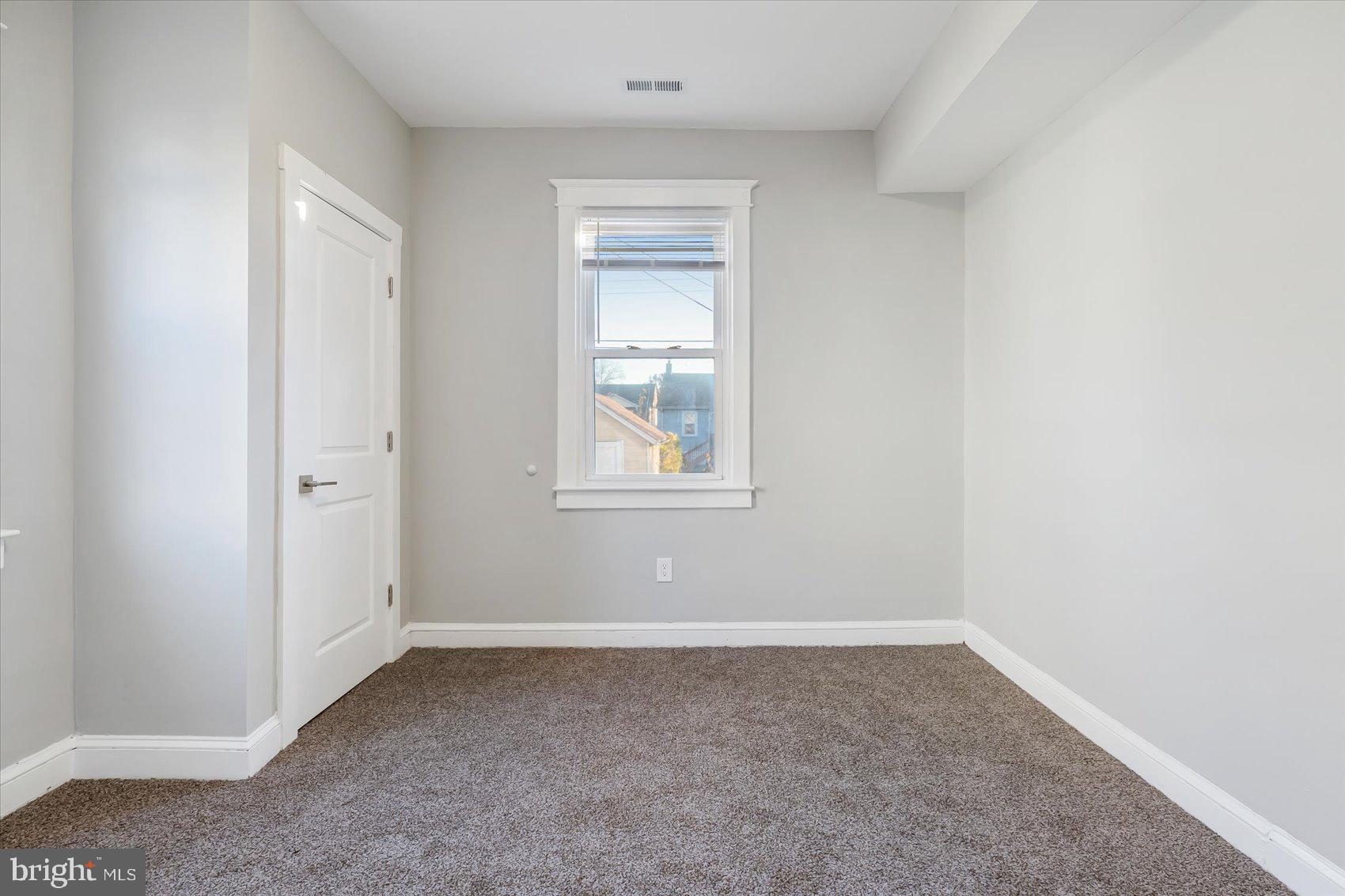 ELMWOOD - Residential