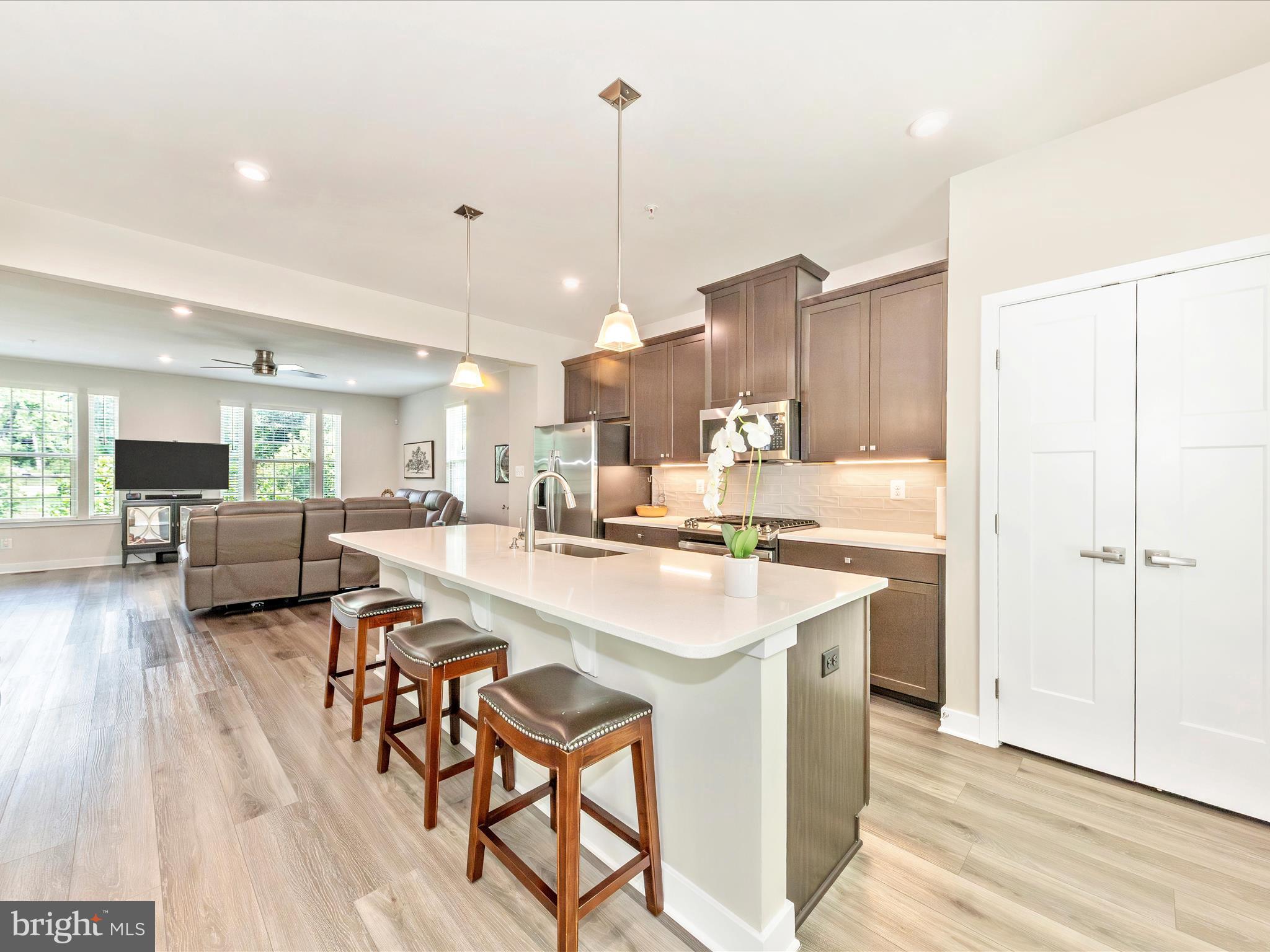 MONTGOMERY VILLAGE - Residential