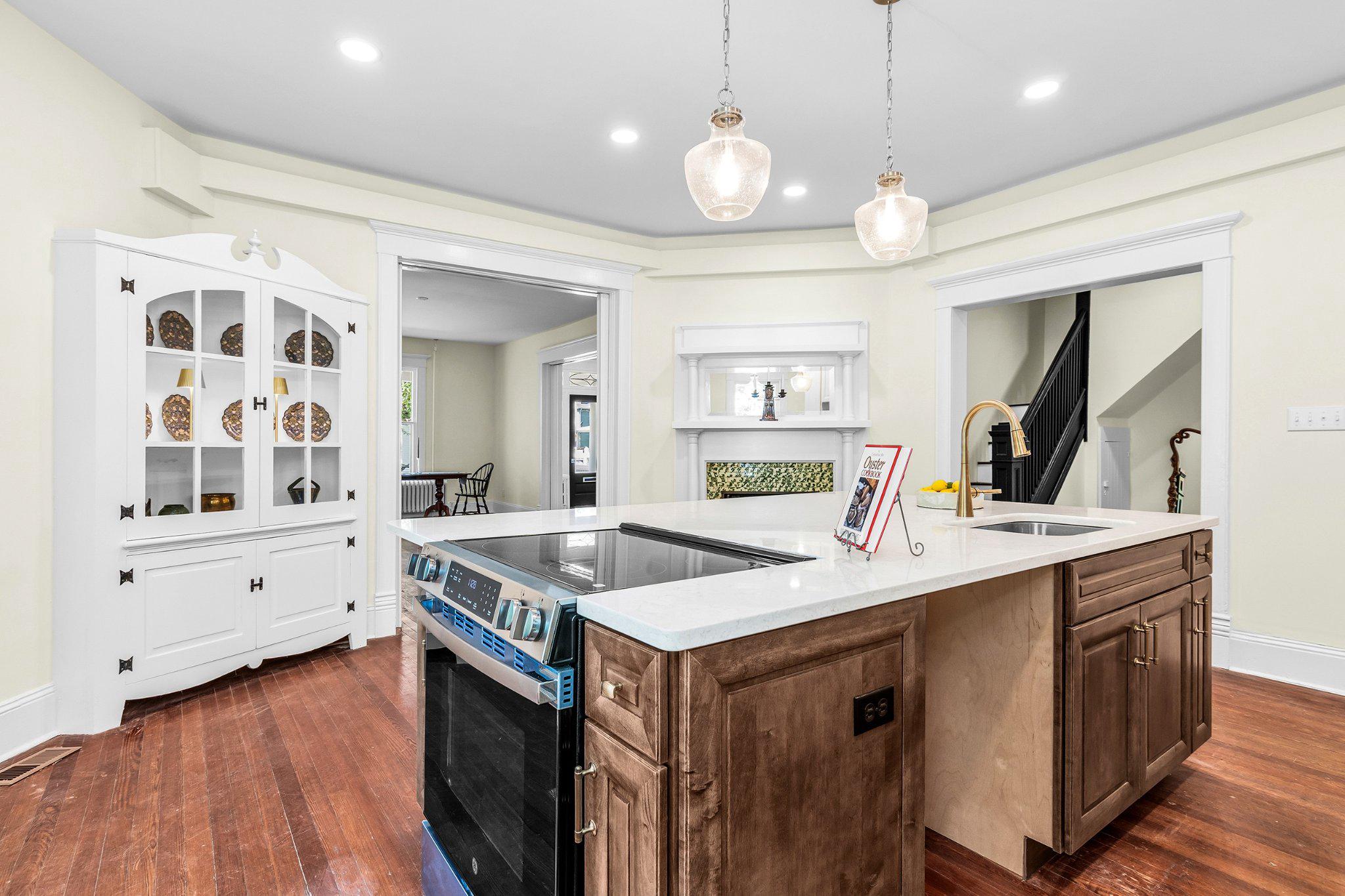 CAMBRIDGE HISTORIC DISTRICT - Residential