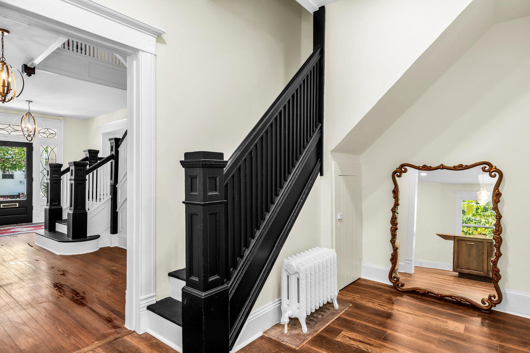 CAMBRIDGE HISTORIC DISTRICT - Residential