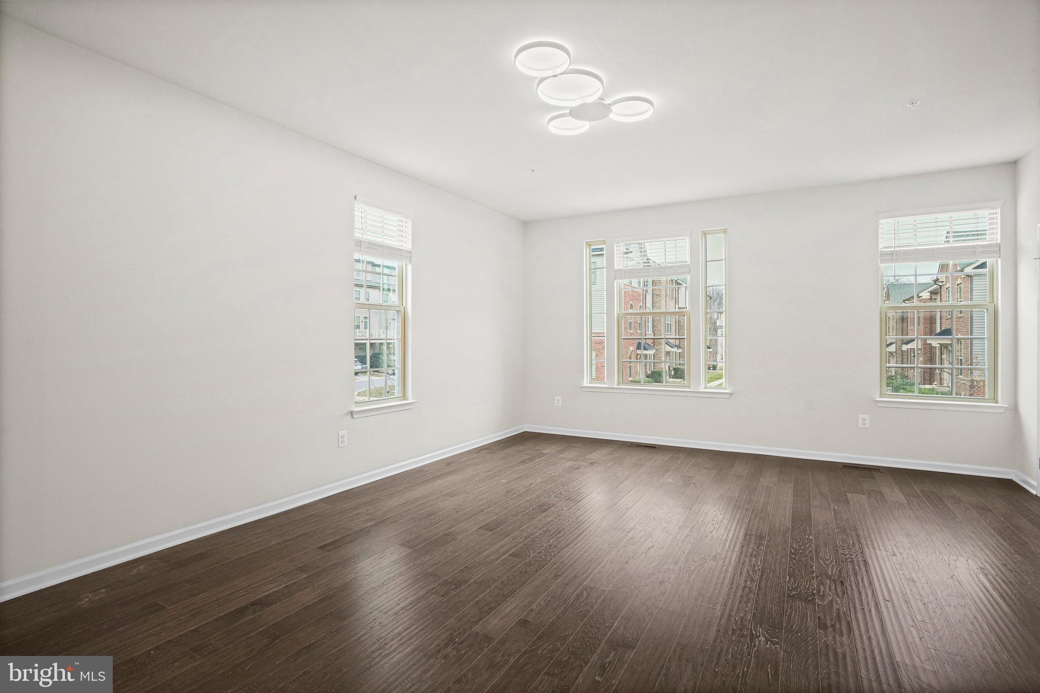 PARKSIDE - Residential