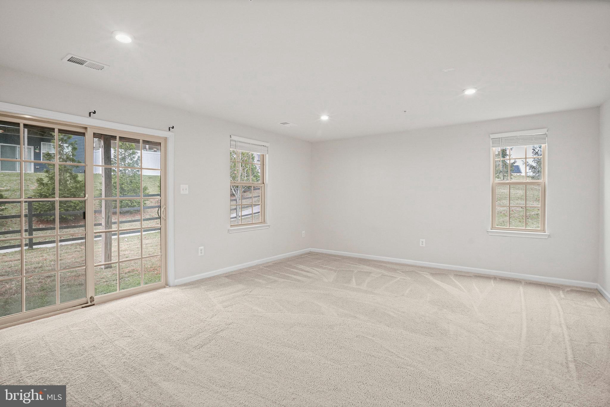 PARKSIDE - Residential