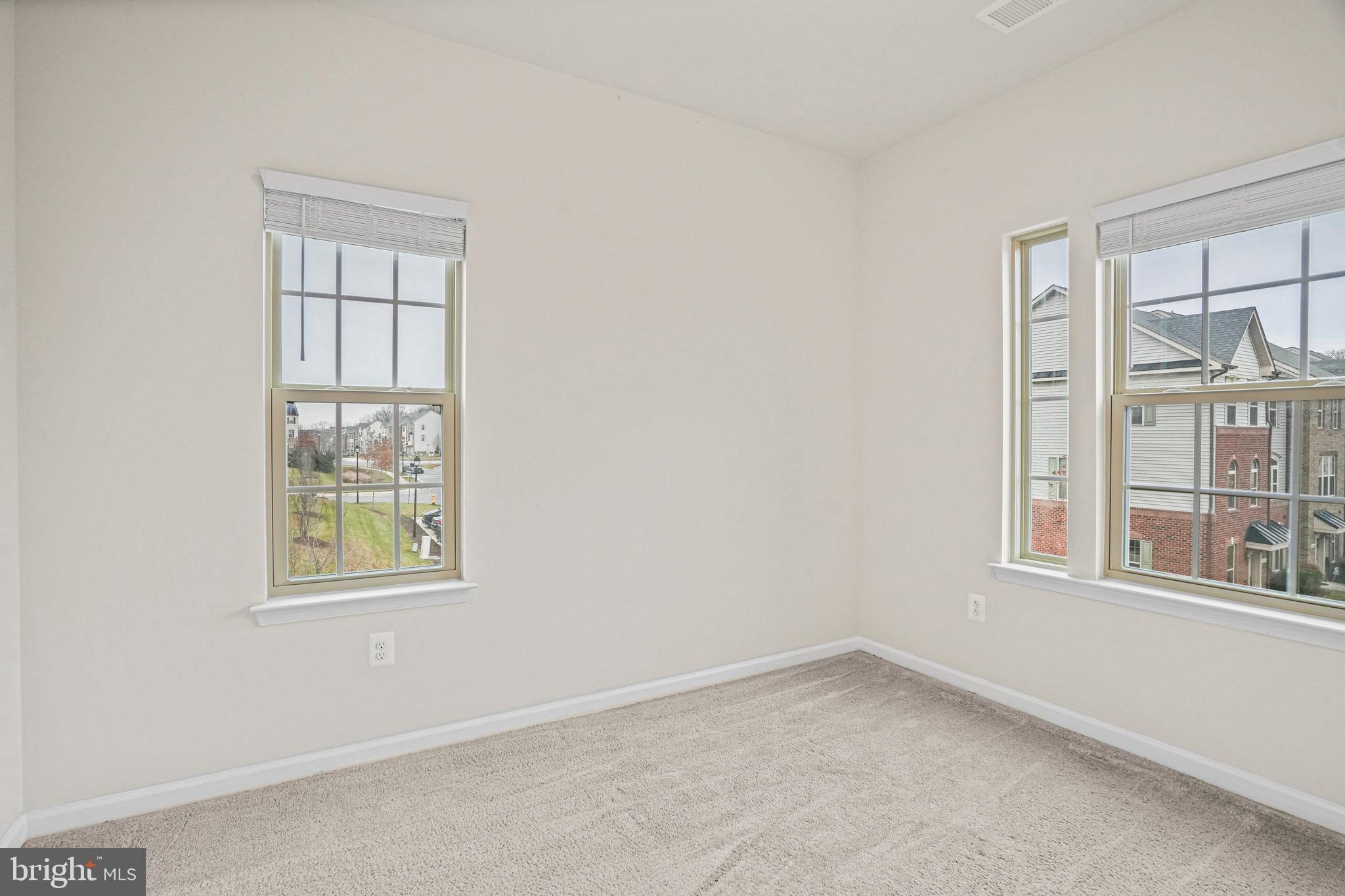 PARKSIDE - Residential