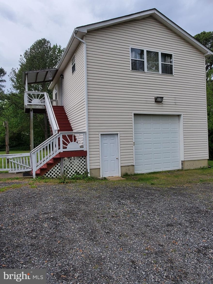 Private spacious upstairs apartment in Lusby off Little Cove Point Road.  Close to Cove Point Park. Minutes to Rt 4.  Full separate bedroom.  Includes washer and dryer, kitchen living room combo. Water included.  Electric billed separately. Move in ready. References required.