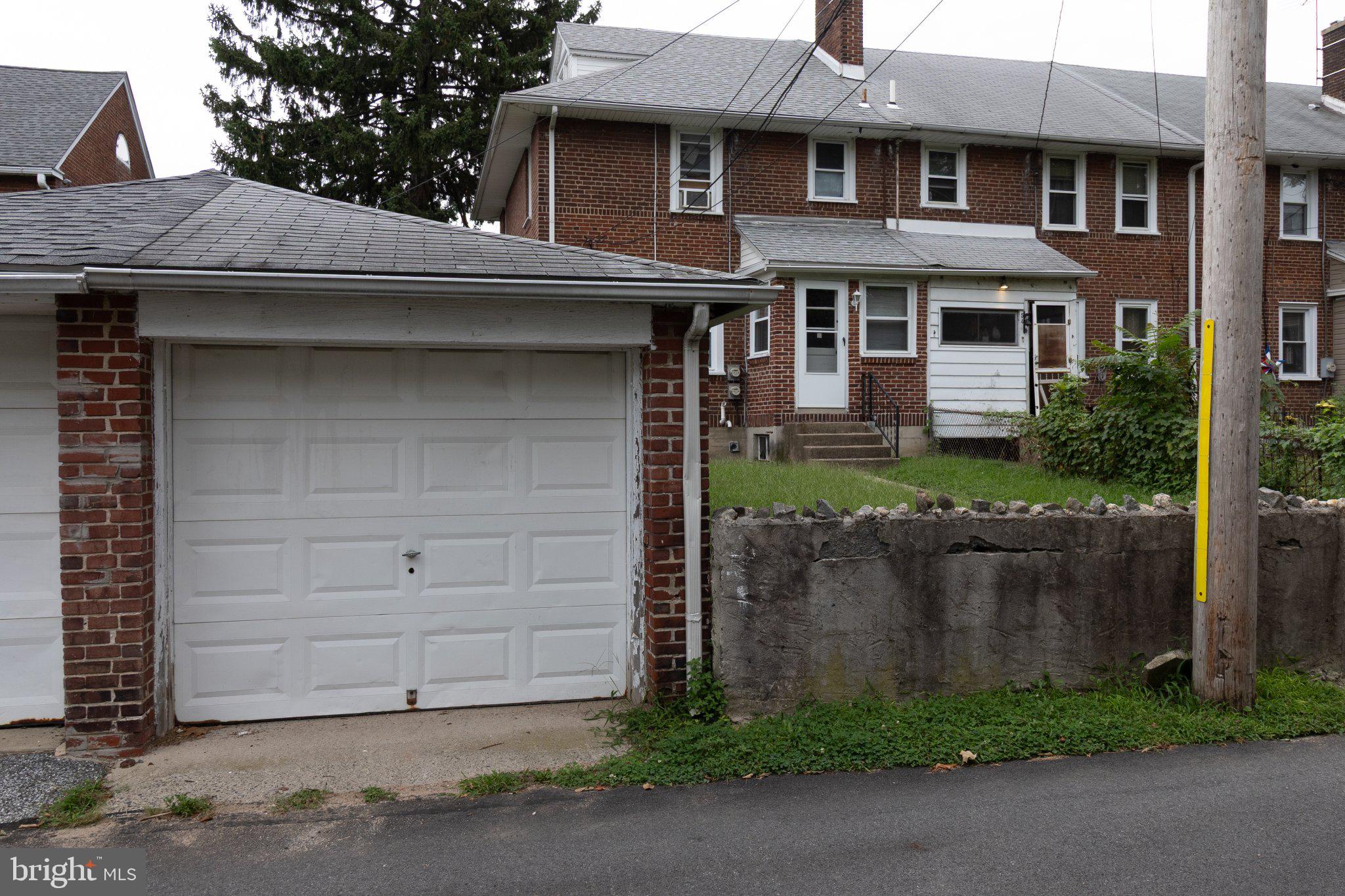551 JANSEN AVENUE