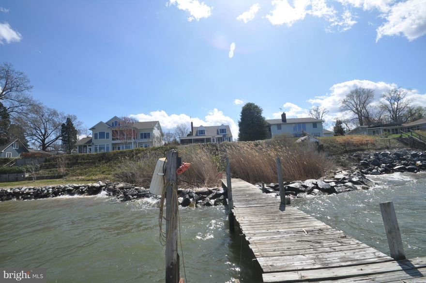 RENOVATE OR RAZE**Substantial footprint is ready**Water side garden wall & pier undergoing improvement (vegetation being cut back)**Separate garage with electricity & oil heat**H20 conditioning system**Large wrap around screen porch**Views are heavenly**See the trend of value on River Bay**Estate Sale so "AS IS"**Amazing property.