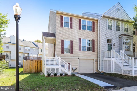 Photo of 46665 Turnstone Square, STERLING, VA 20164 (MLS # VALO2138712)