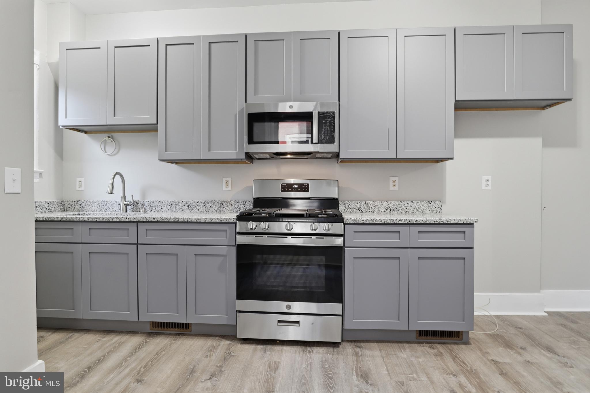 LANCASTER - Residential