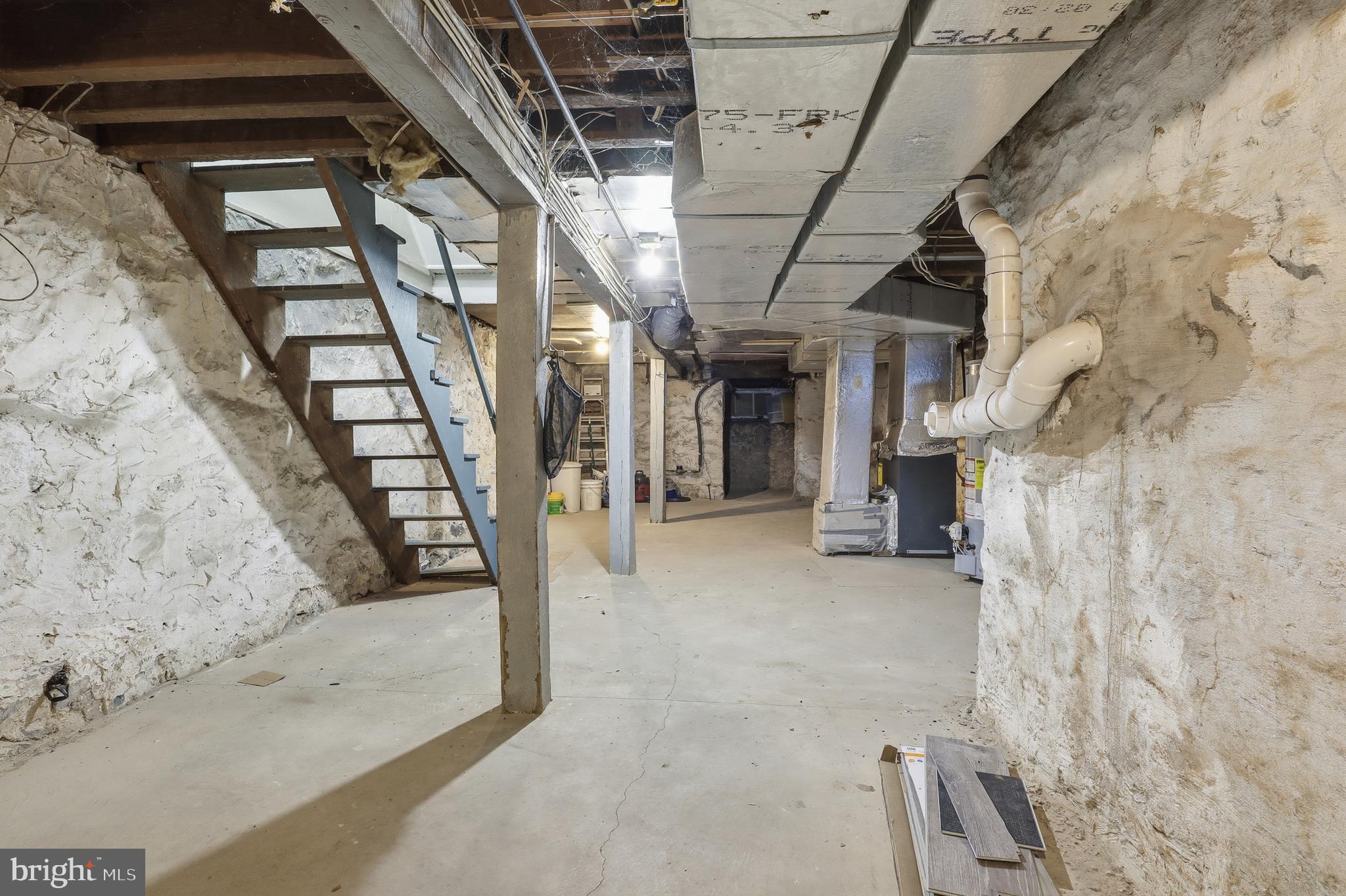 LANCASTER - Residential