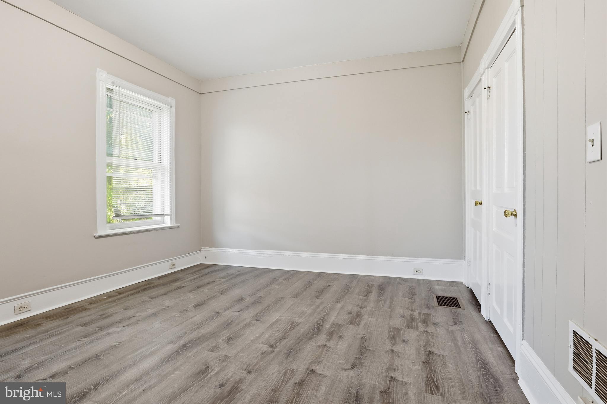 LANCASTER - Residential