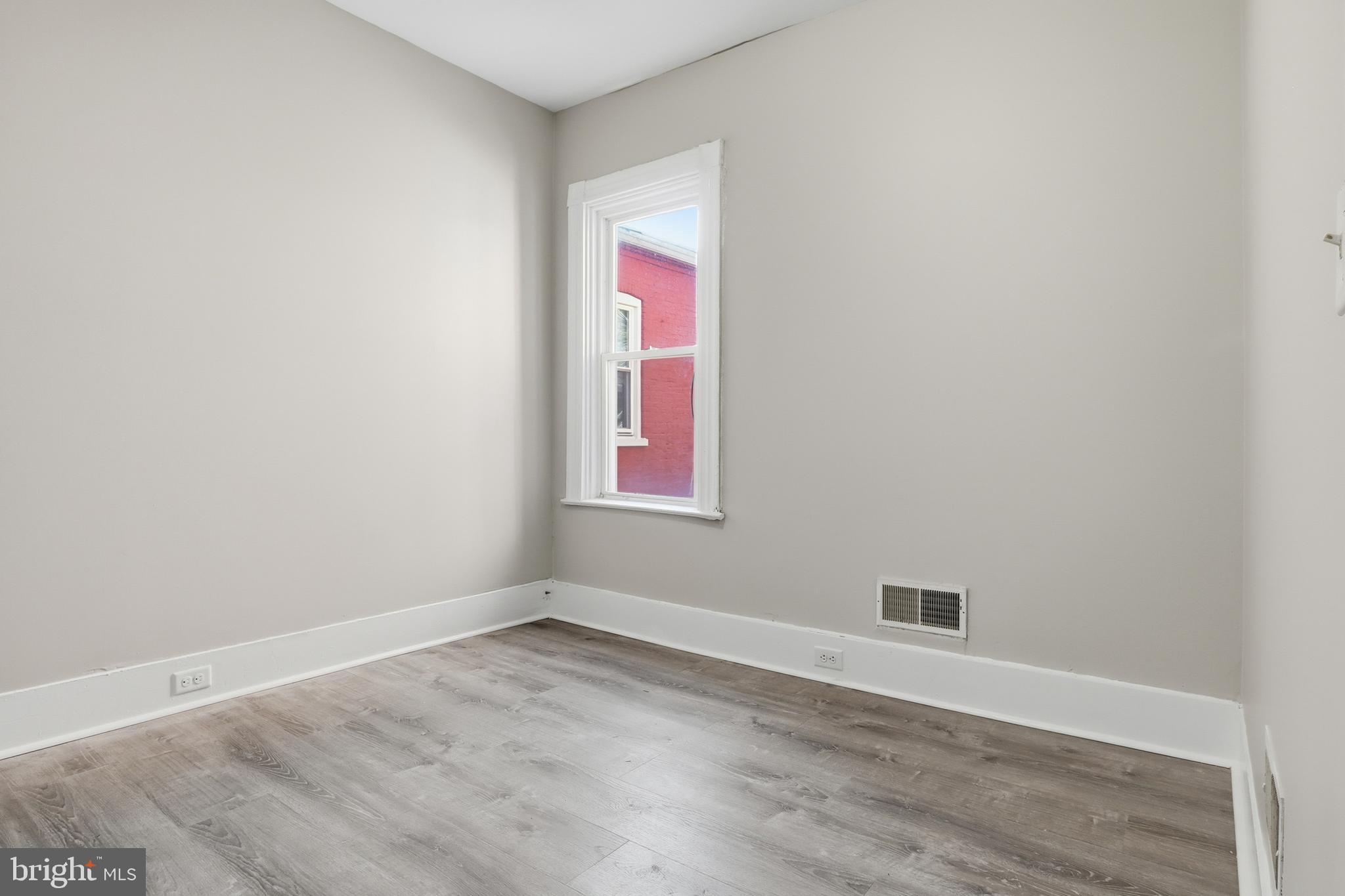 LANCASTER - Residential