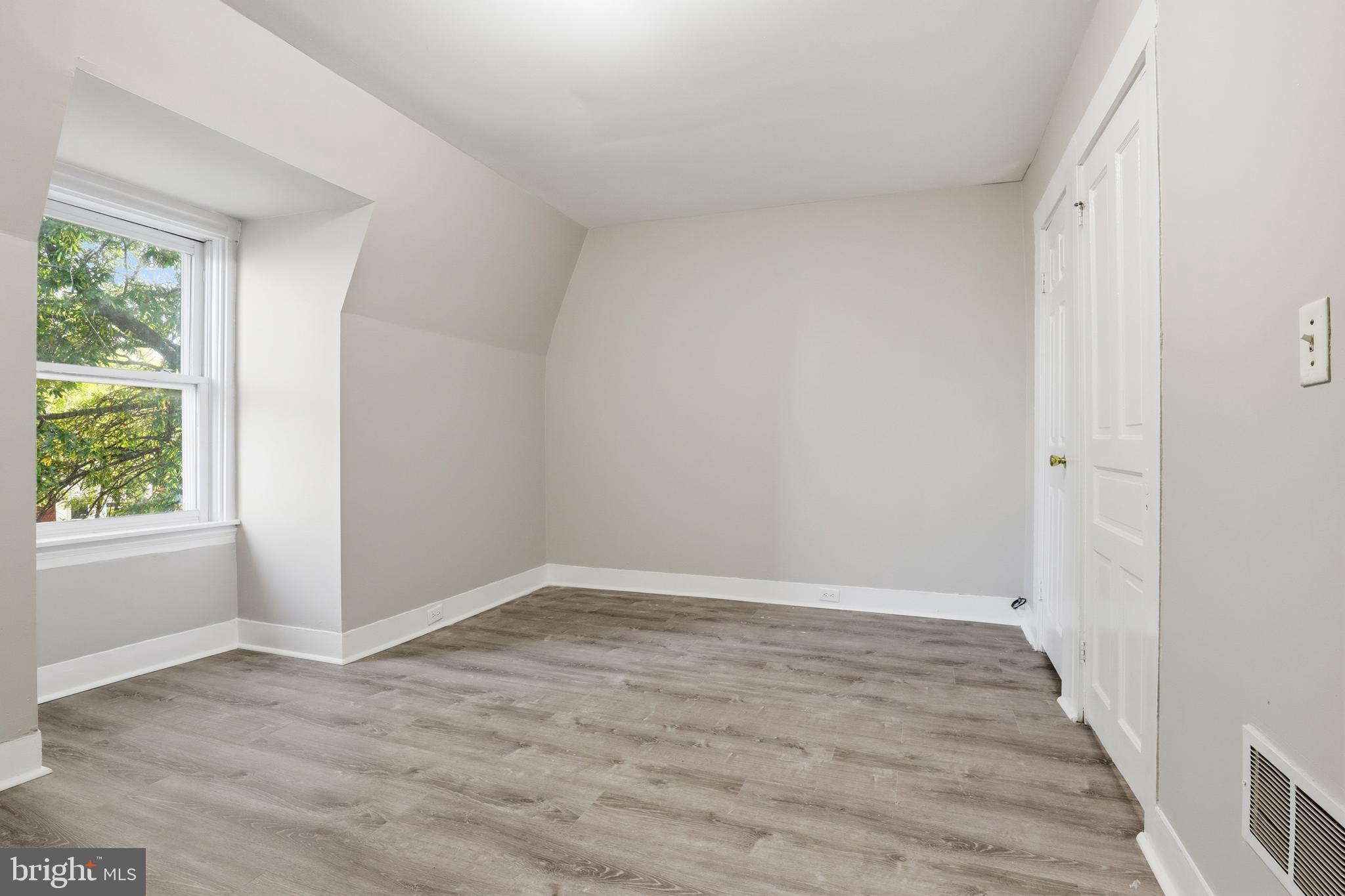 LANCASTER - Residential