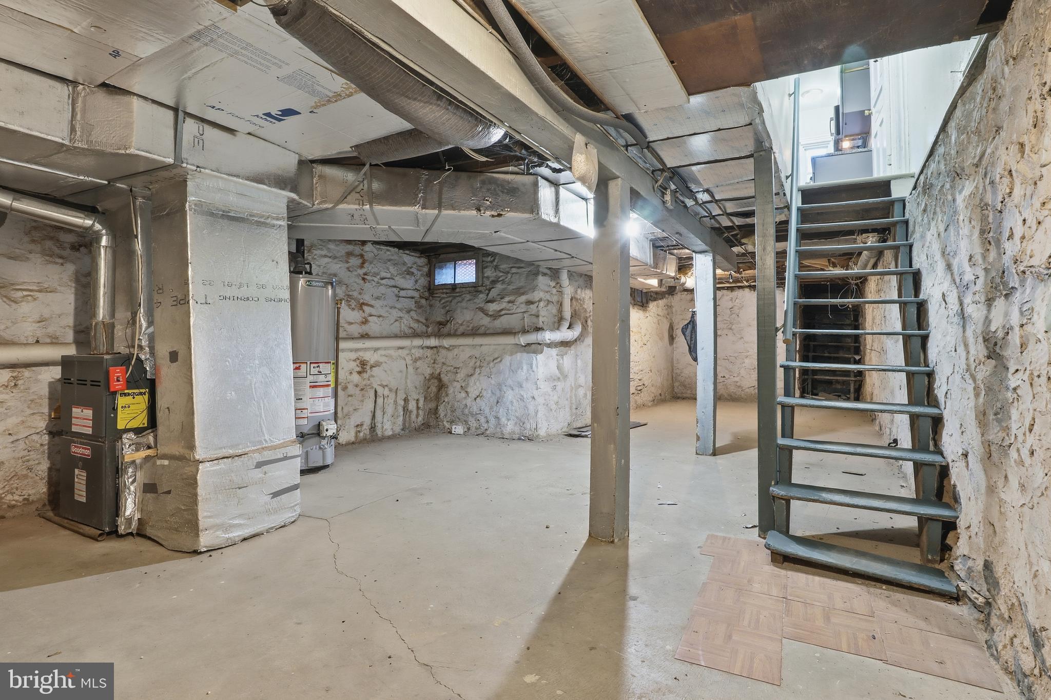 LANCASTER - Residential