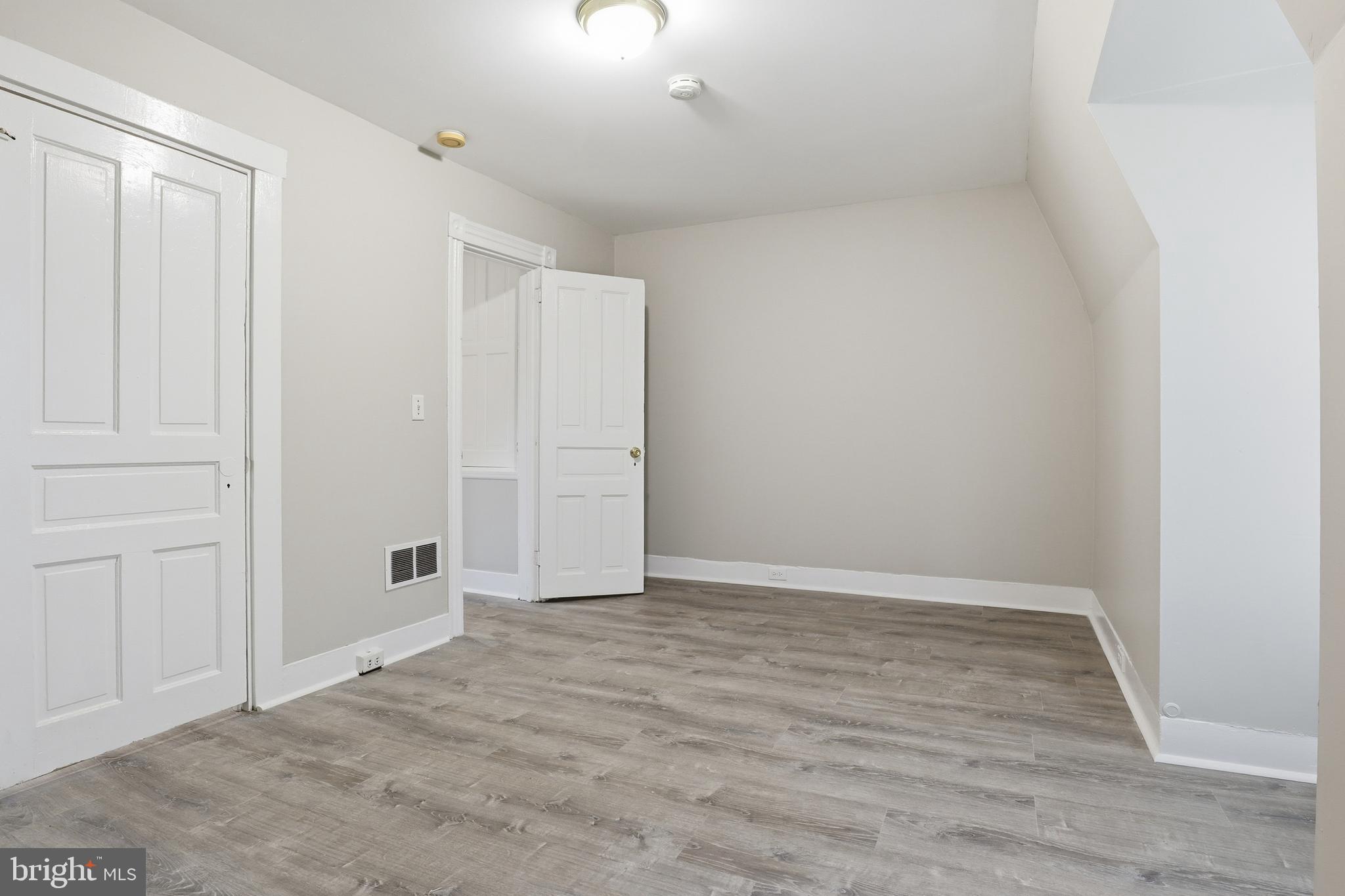 LANCASTER - Residential