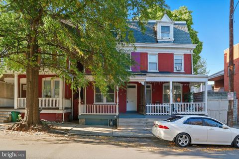 Photo of 54 Green Street, LANCASTER, PA 17602 (MLS # PALA2078590)