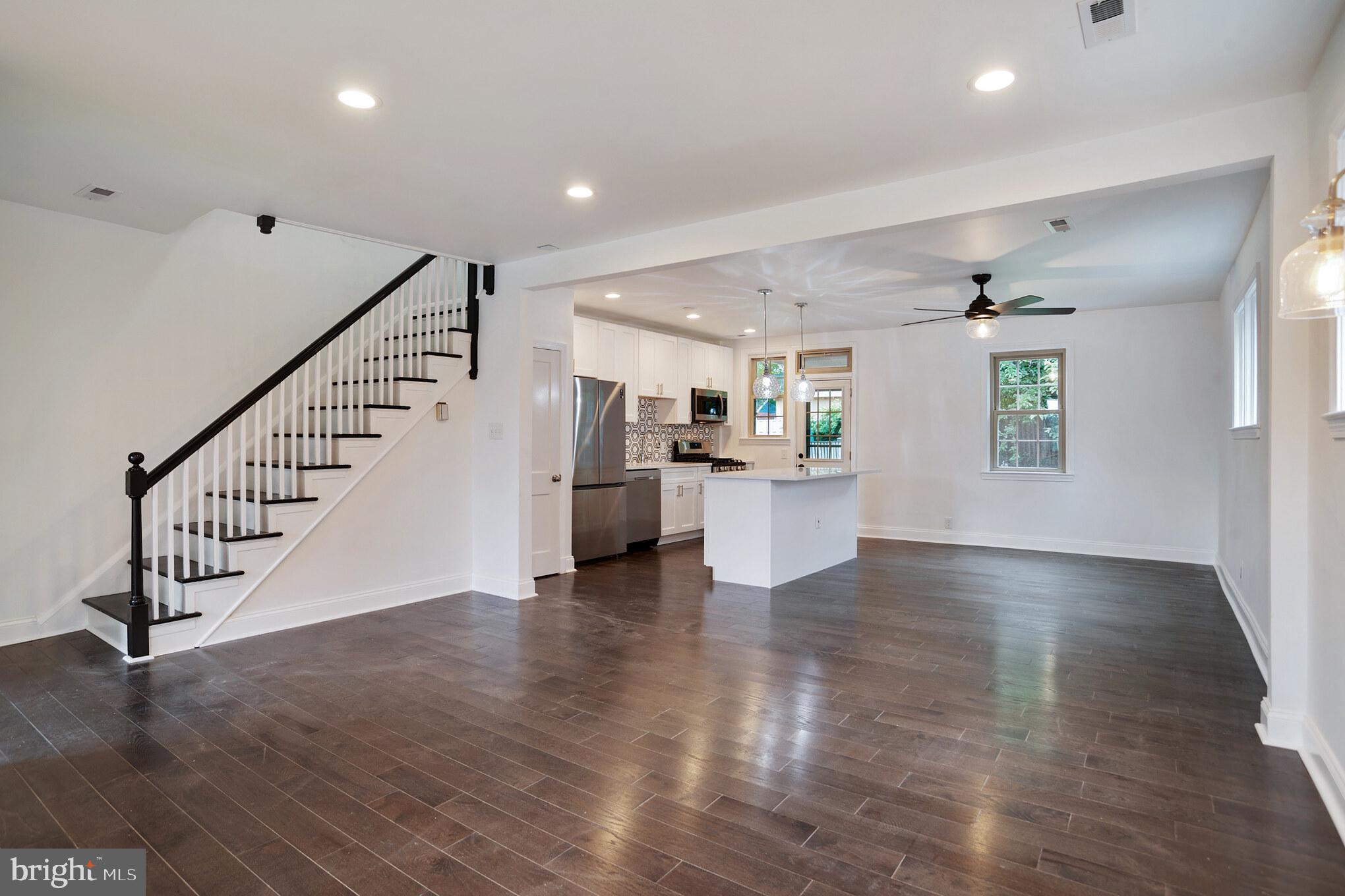 MORAVIA PARK - Residential