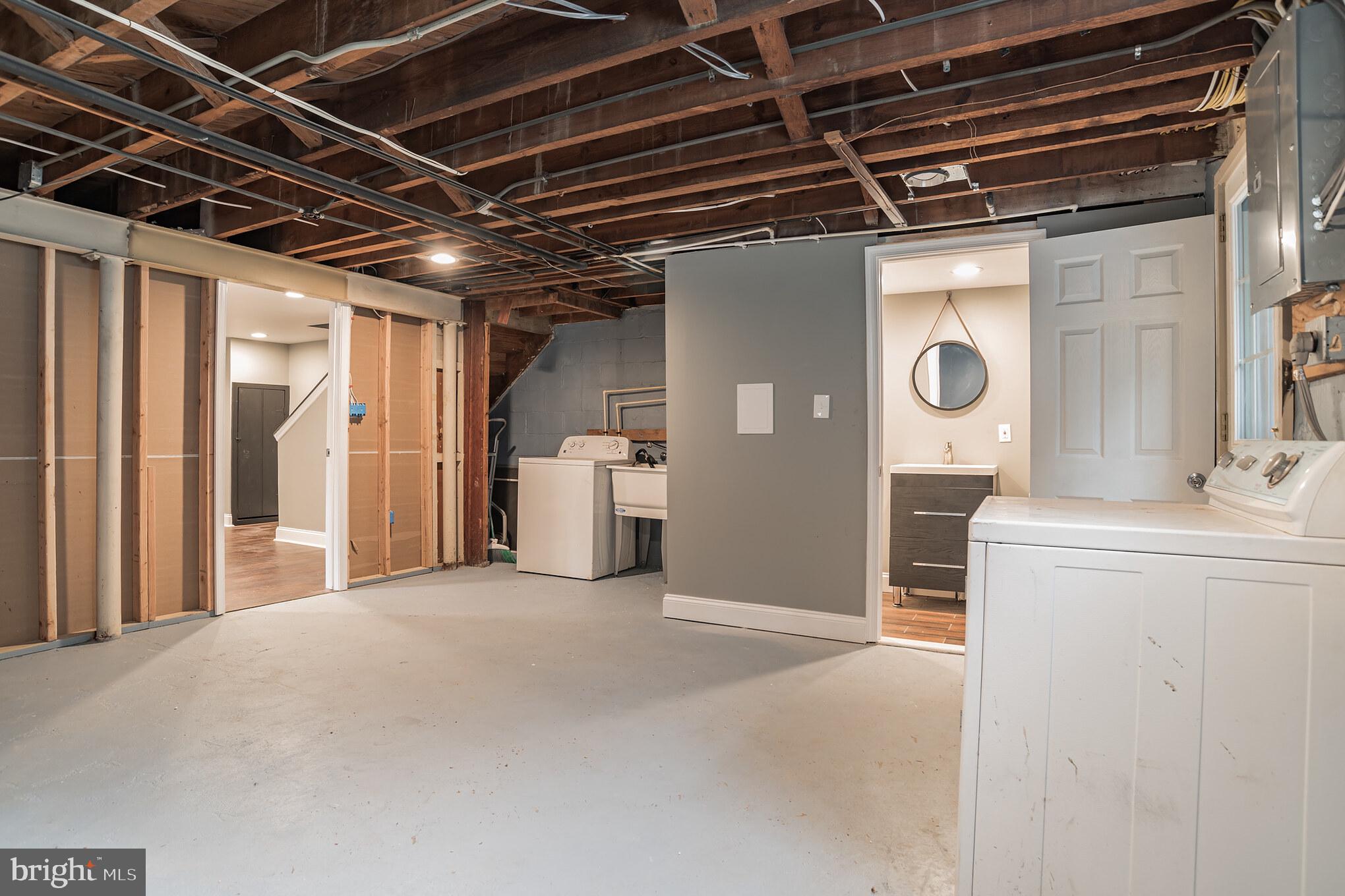 MORAVIA PARK - Residential