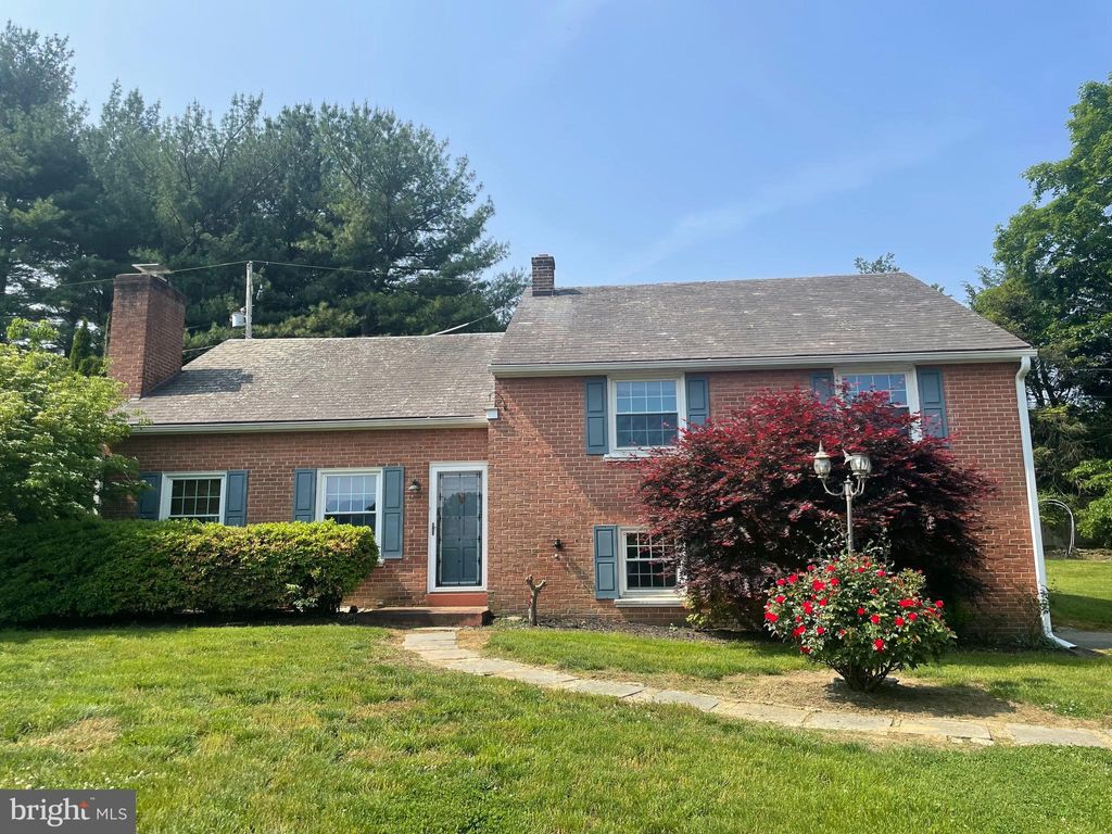 Photo of 1106 RICHMOND RD, LANCASTER, PA 17603 (MLS # PALA2035298)