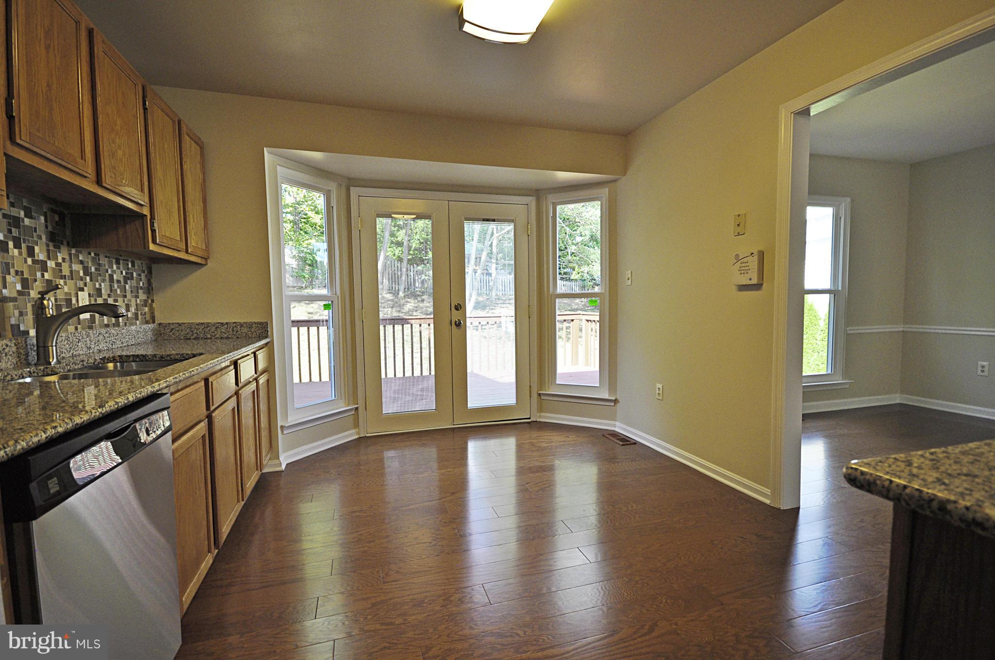 HAMPTON OAKS - Residential