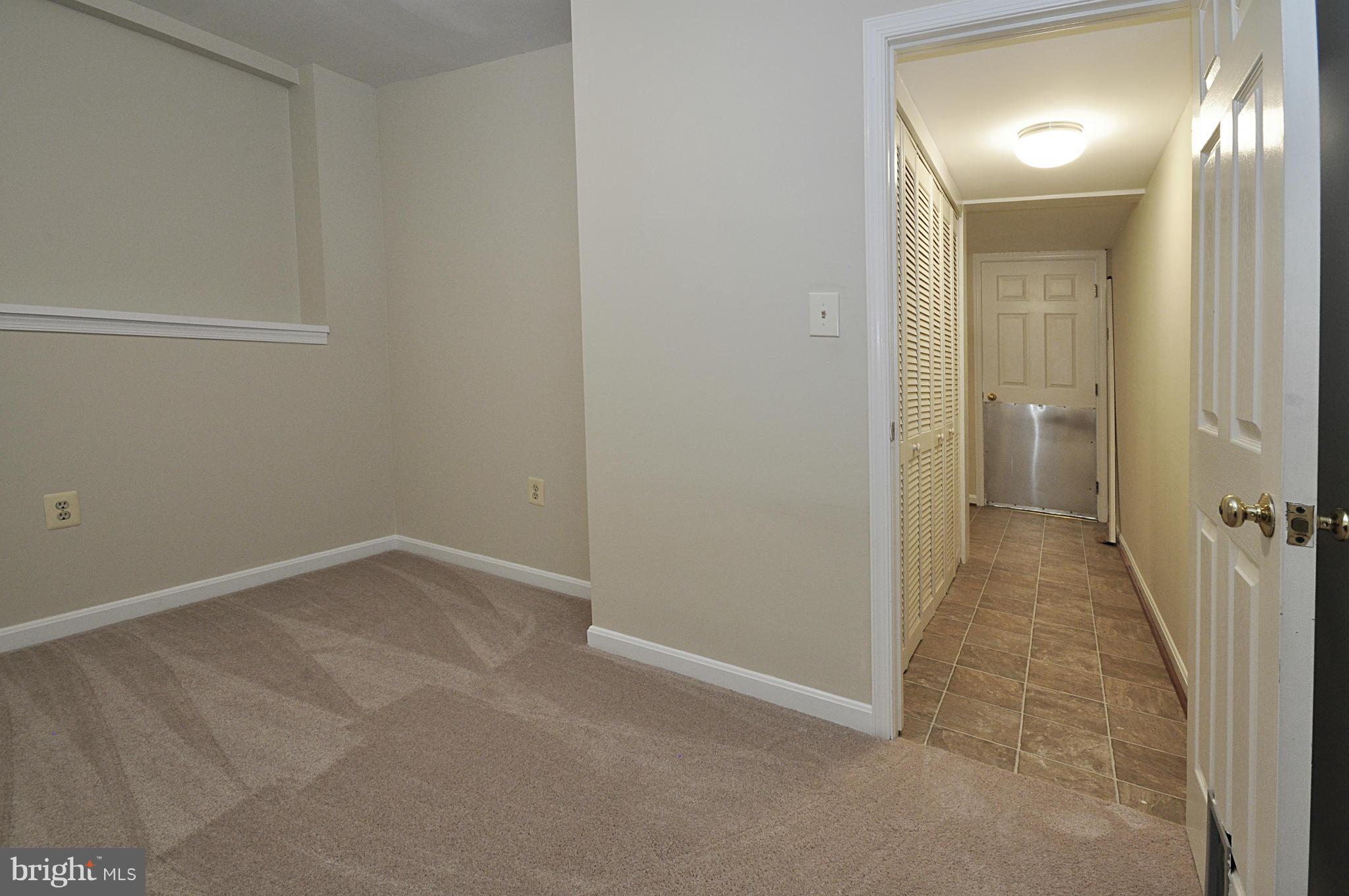 HAMPTON OAKS - Residential