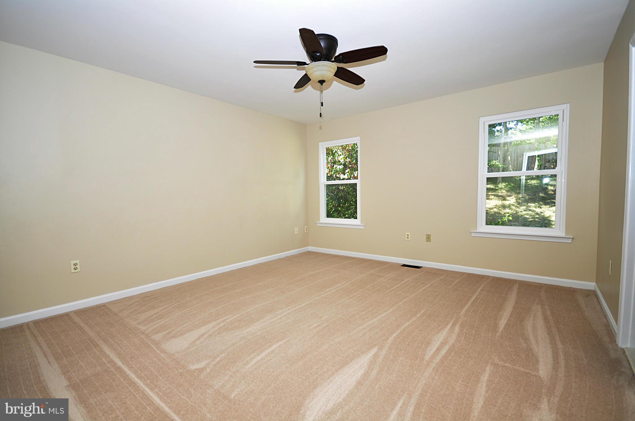 HAMPTON OAKS - Residential