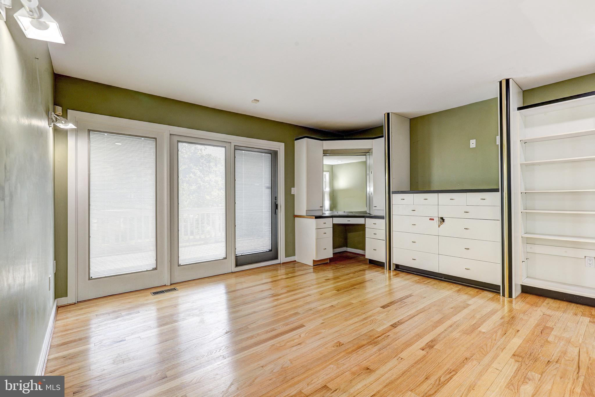 GREENACRES - Residential