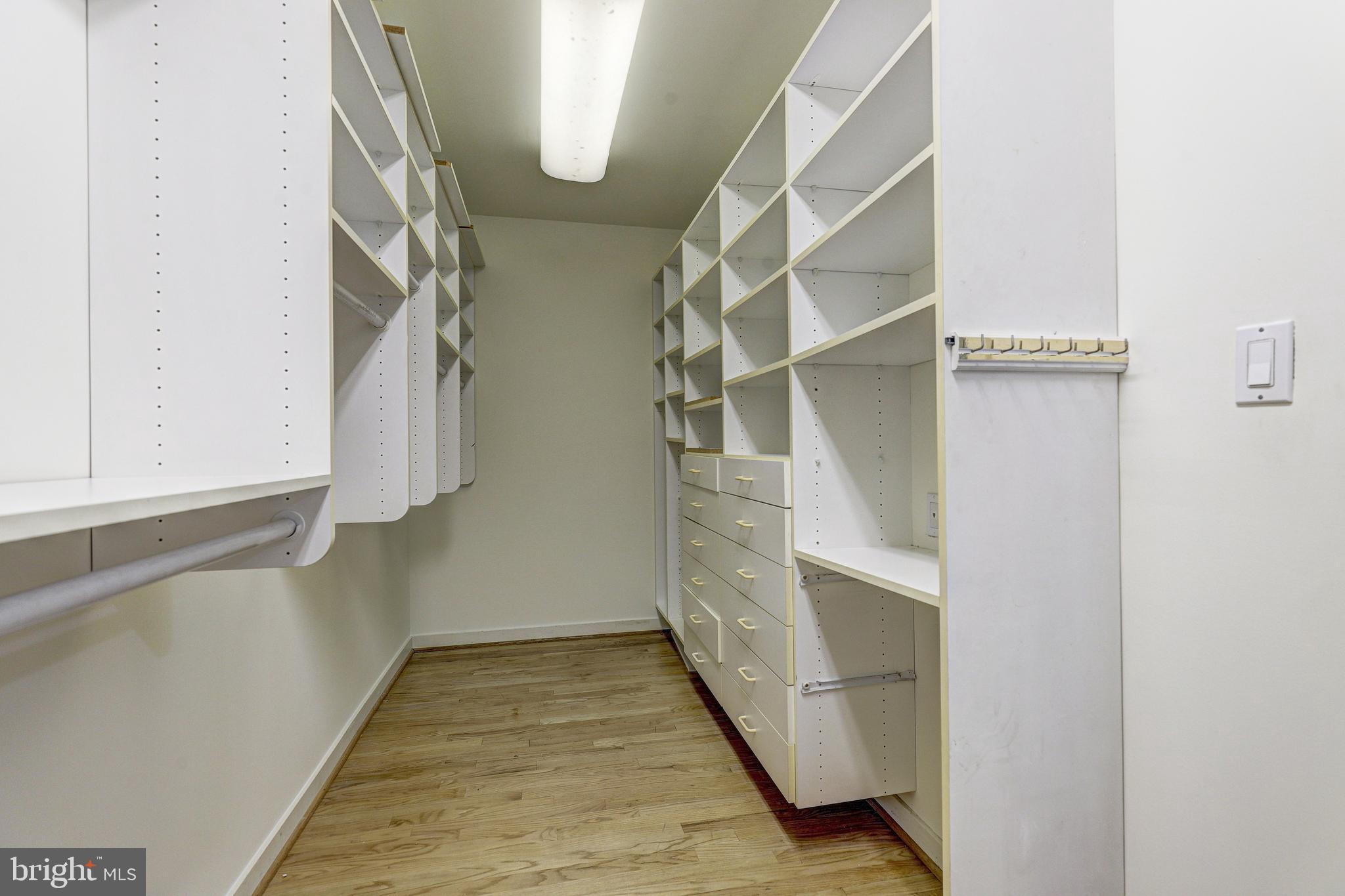 GREENACRES - Residential