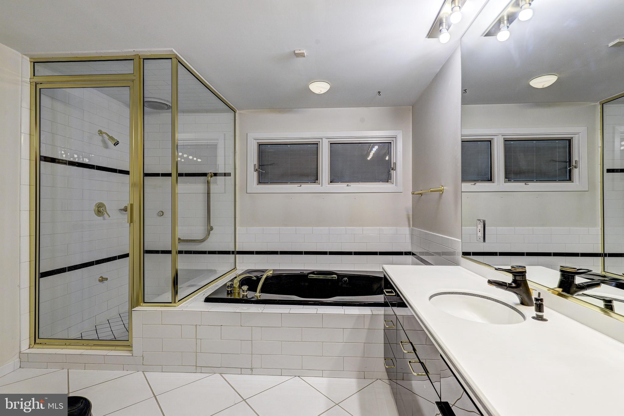 GREENACRES - Residential