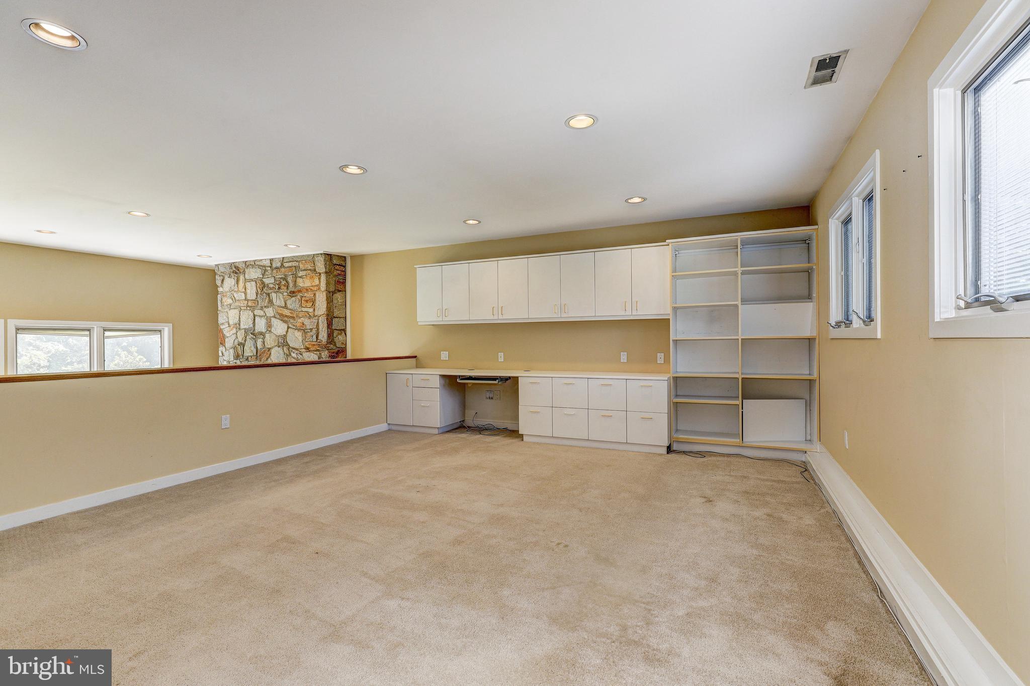 GREENACRES - Residential