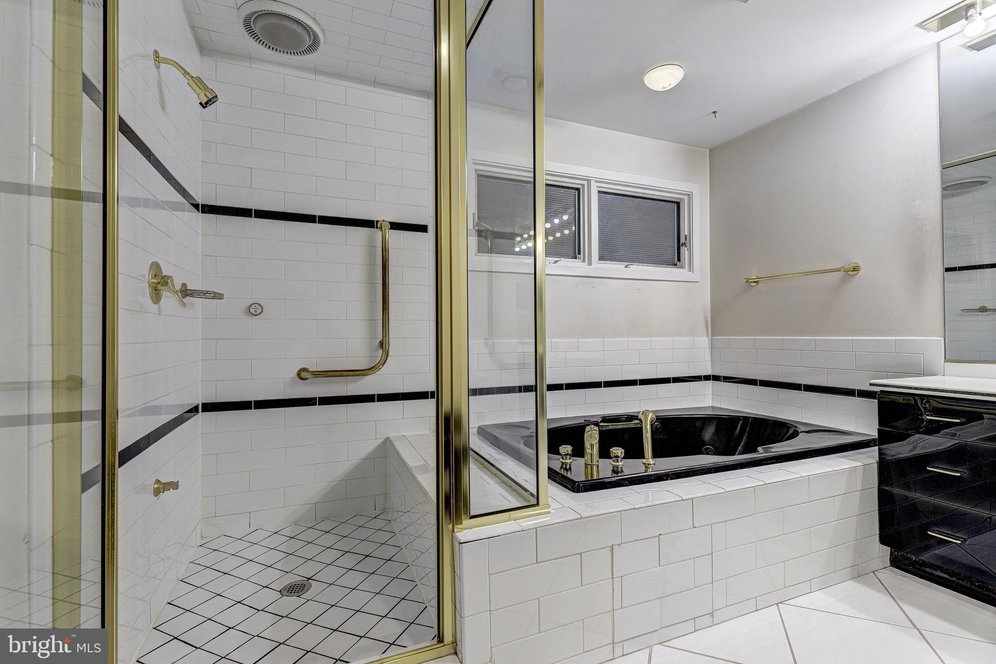 GREENACRES - Residential