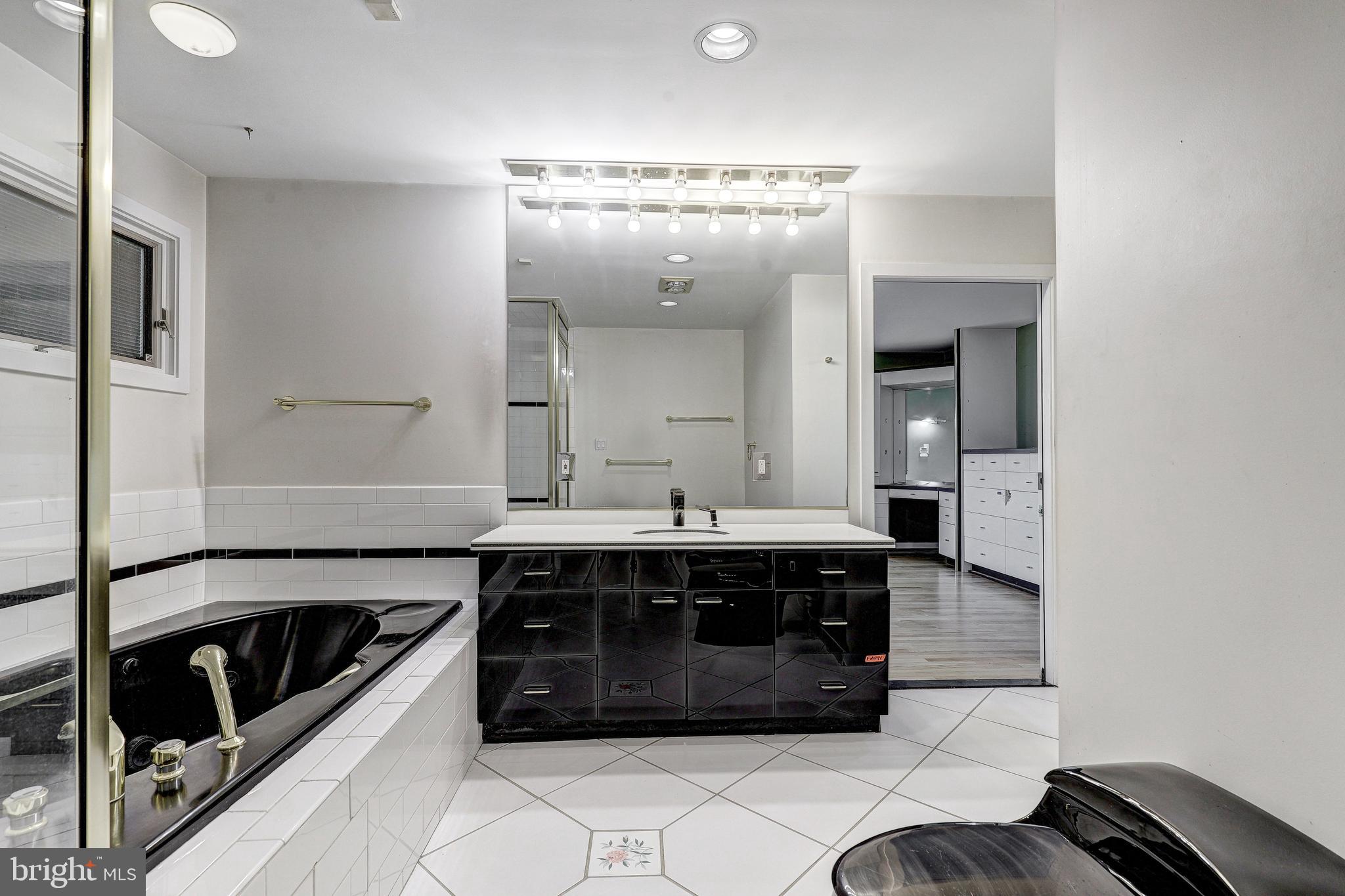 GREENACRES - Residential