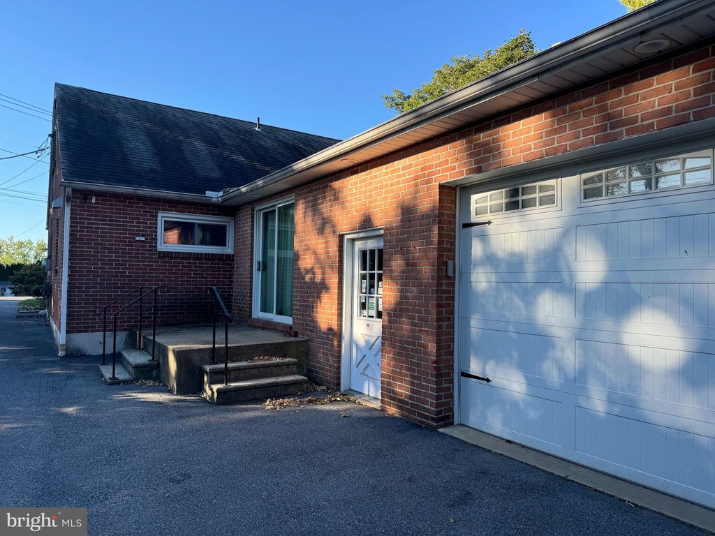 Photo of 3671 Horizon Drive, LANCASTER, PA 17601 (MLS # PALA2056546)