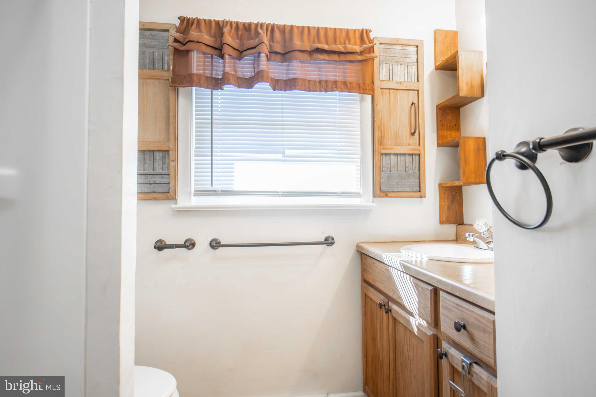 EAST HEMPFIELD - Residential