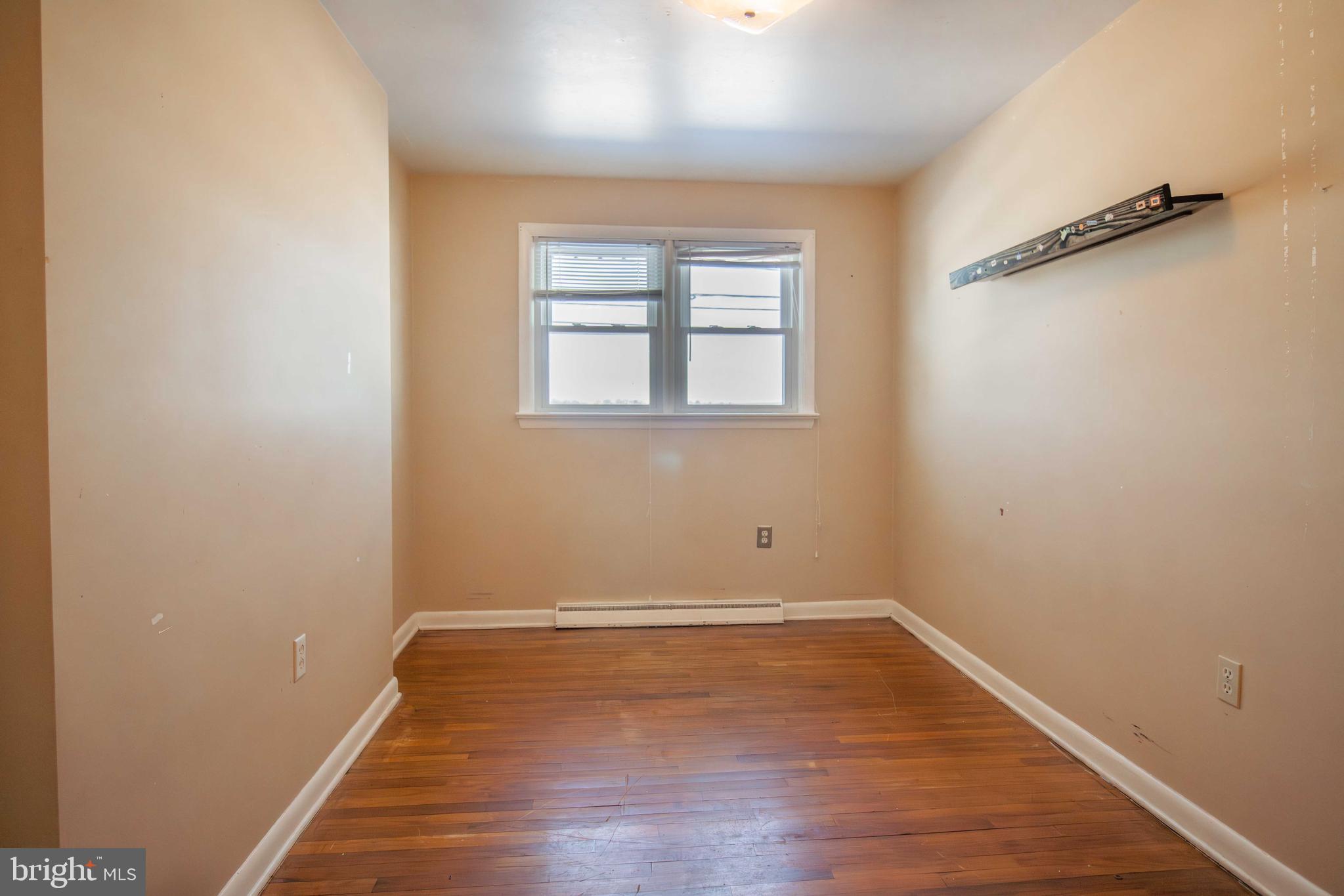 EAST HEMPFIELD - Residential
