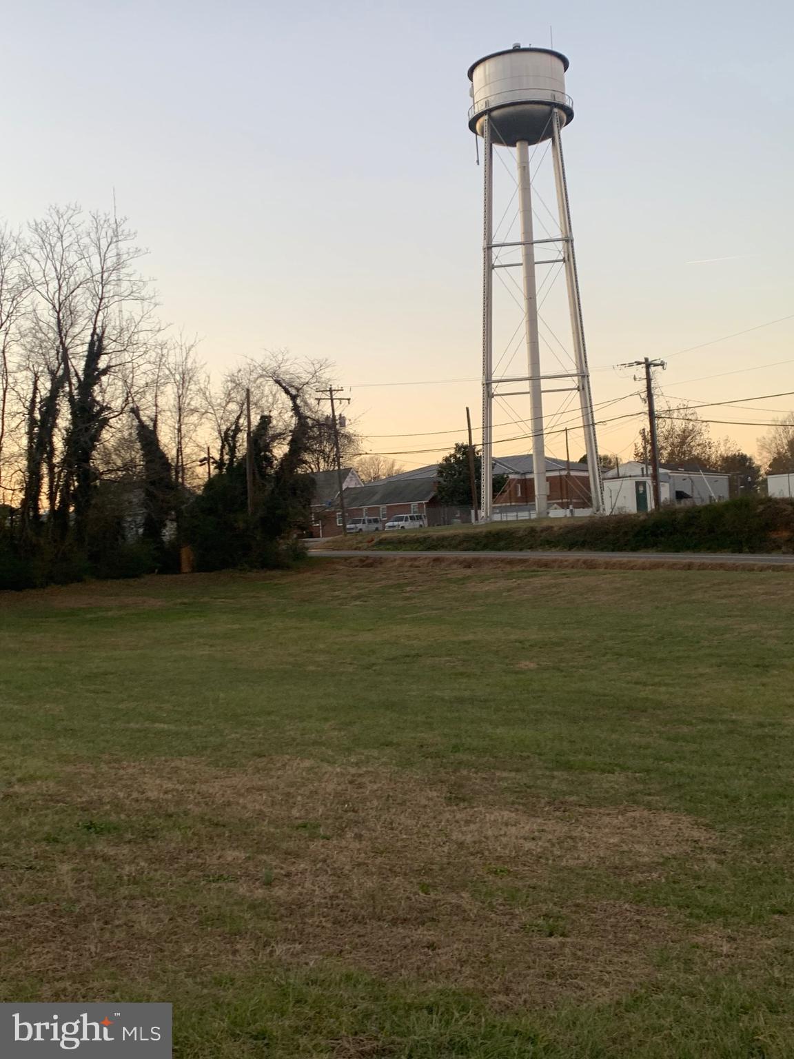 BOWLING GREEN MEADOWS - Land
