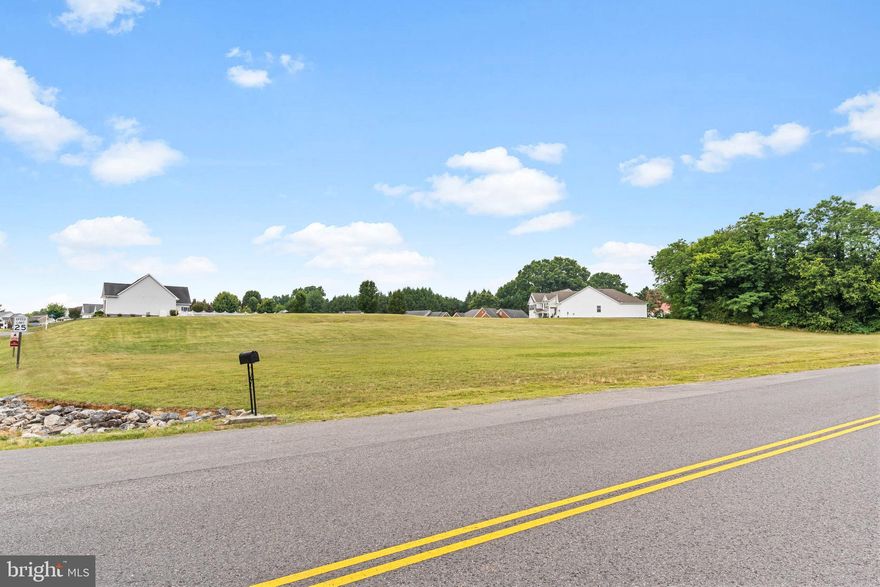 Great Business Development Opportunity in Heart of Bowling Green, Va. This 1.63 Acre Lot is Nestled a 1/4 Mile from I-95 & Rt-301 Bypasses, 2 blocks from Historic Bowling Green's North and South Main Street Business District.
0 Chase Street is located next to a Planned Community, Bowling Green Meadows Neighborhood with hundreds of residents within walking distance and a short commute to the location. It is also within walking distance to County Courthouse, Local Government Offices, New Generation Life of Local Businesses, Restaurants and Town Shops. This 1.63 Acre lot is cleared and ready for Development with Utilities at the Street and Zoned B-1 that would Welcome any New Corporate Growth in bringing New Opportunities to Caroline County, which is in need of New Business, Health & Wellness Facilities. Hospital Affiliates would also be "A Big Plus" to this Community!!