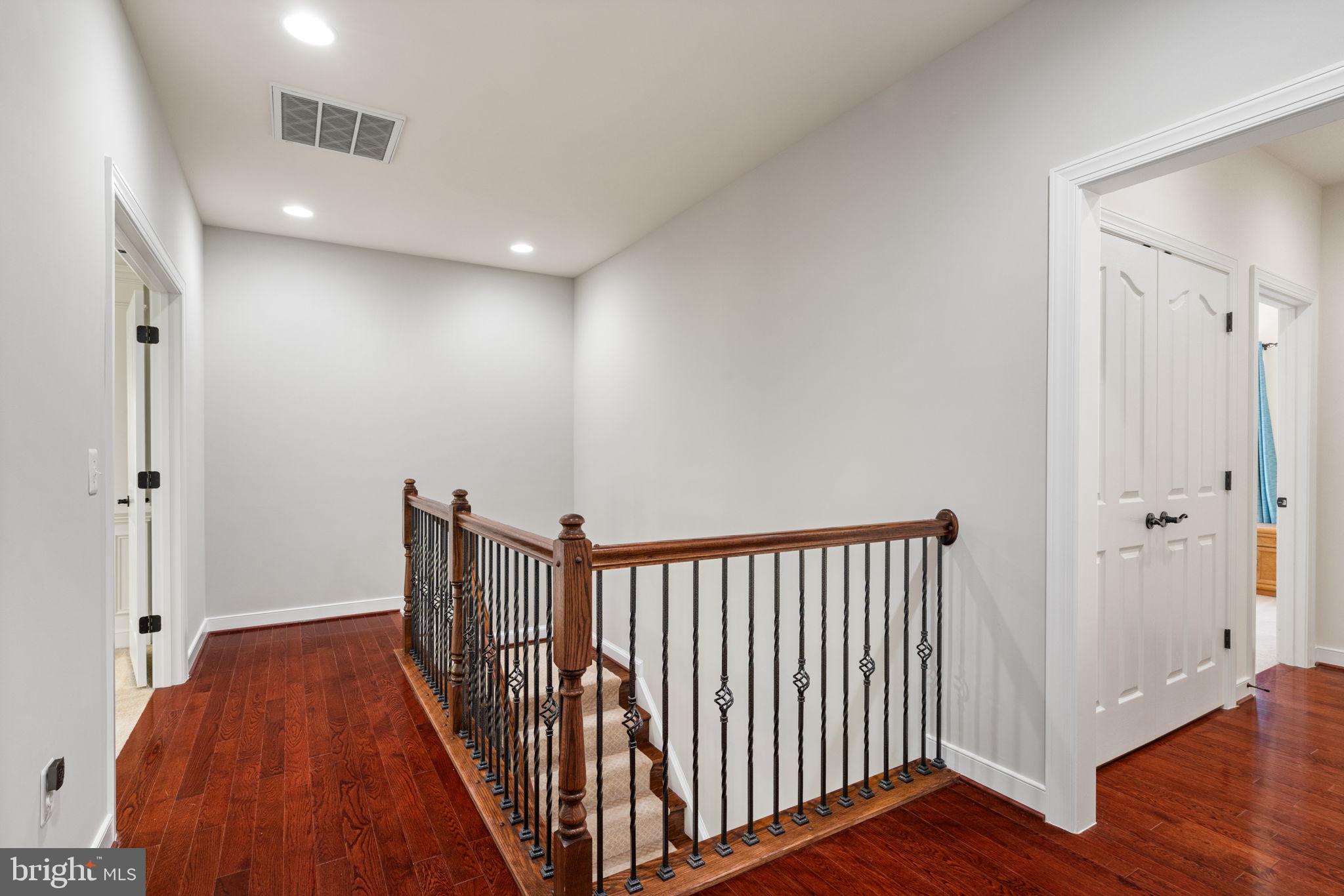 THE GLENS - Residential