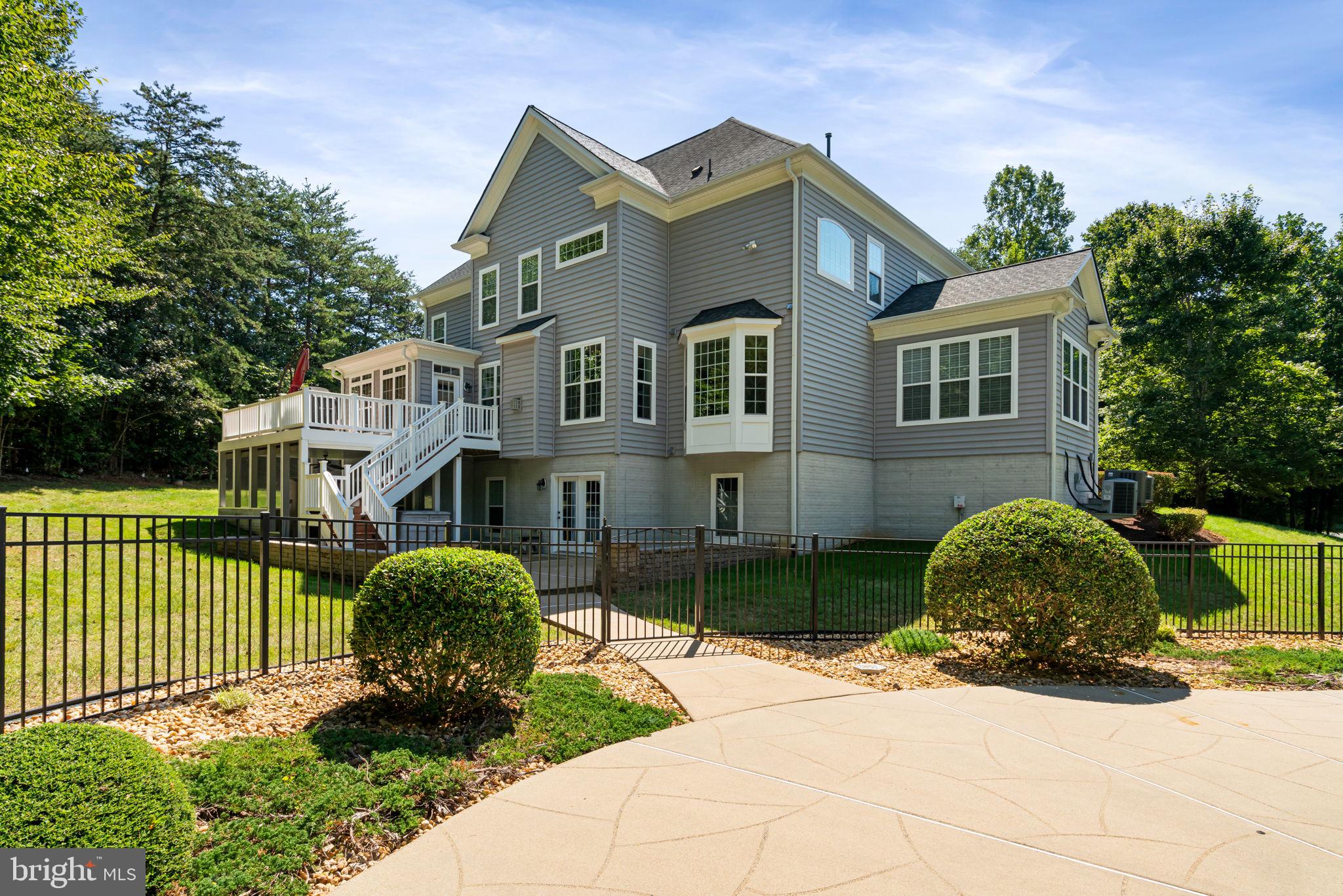 THE GLENS - Residential