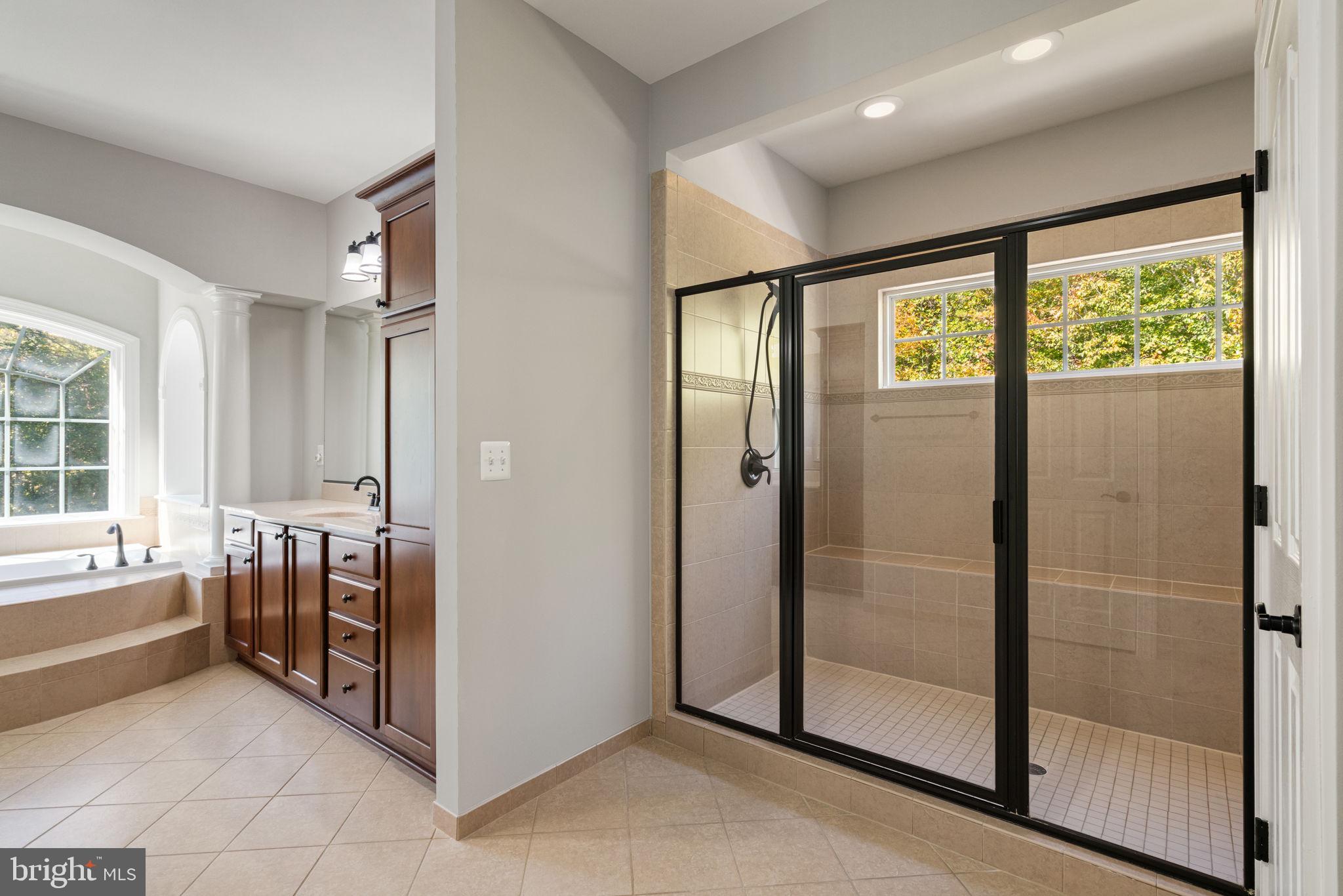 THE GLENS - Residential