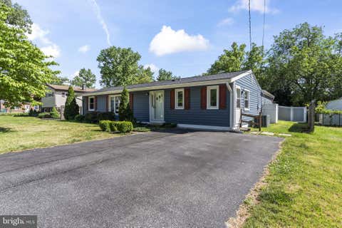 Homes For Rent - 8005 Woodholme Circle<br/> PASADENA, MD 21122