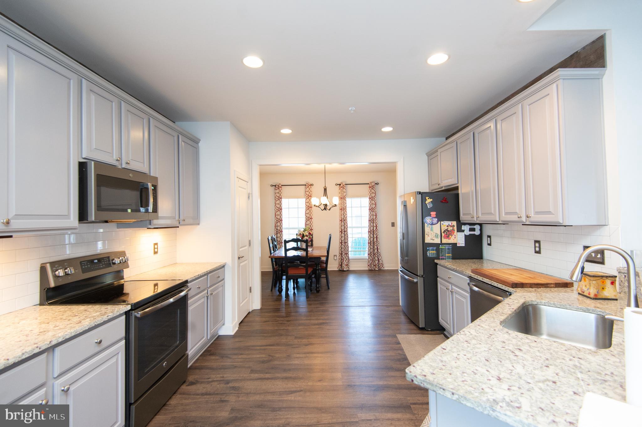 LONG BOAT ESTATES - Residential