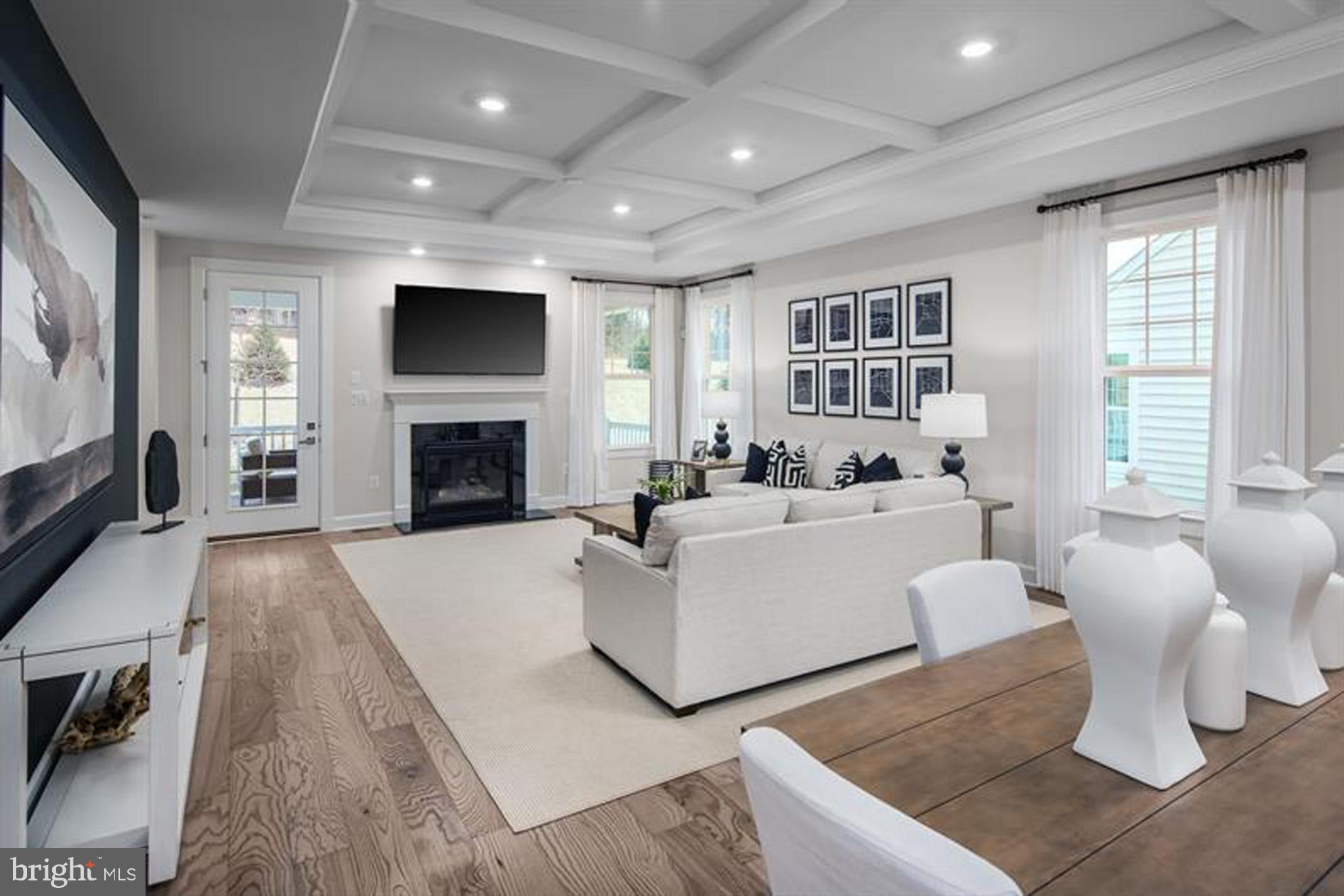 TWO RIVERS - Residential