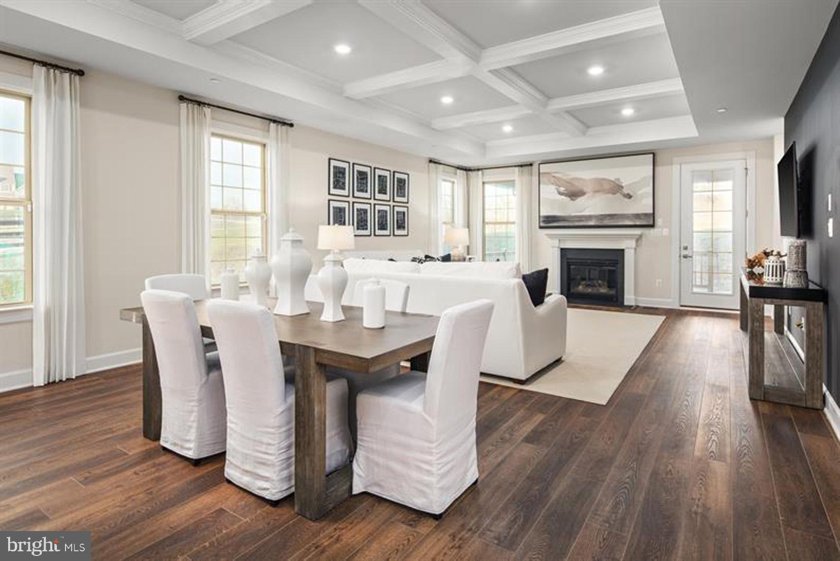 TWO RIVERS - Residential