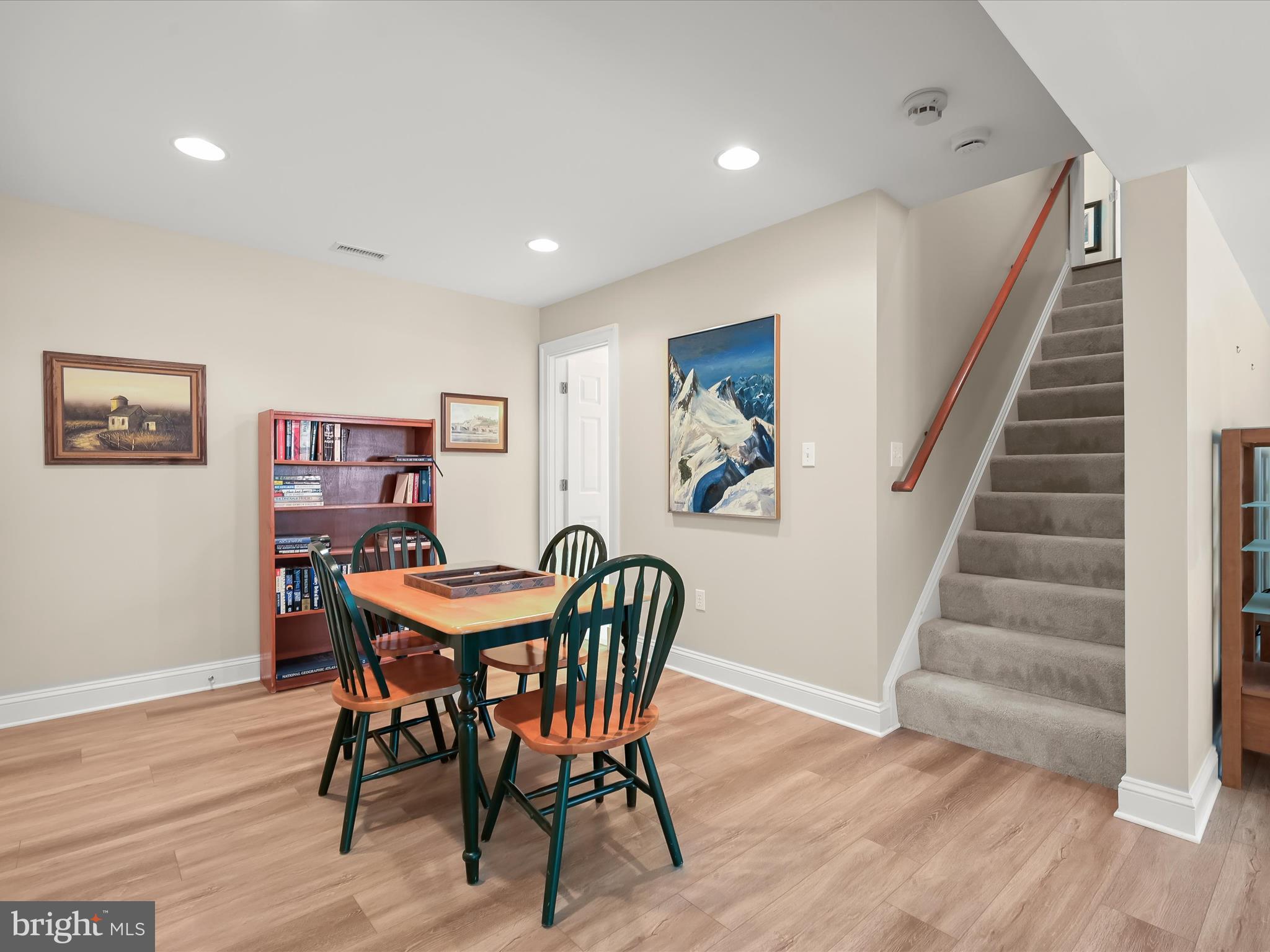 WELLINGTON - Residential